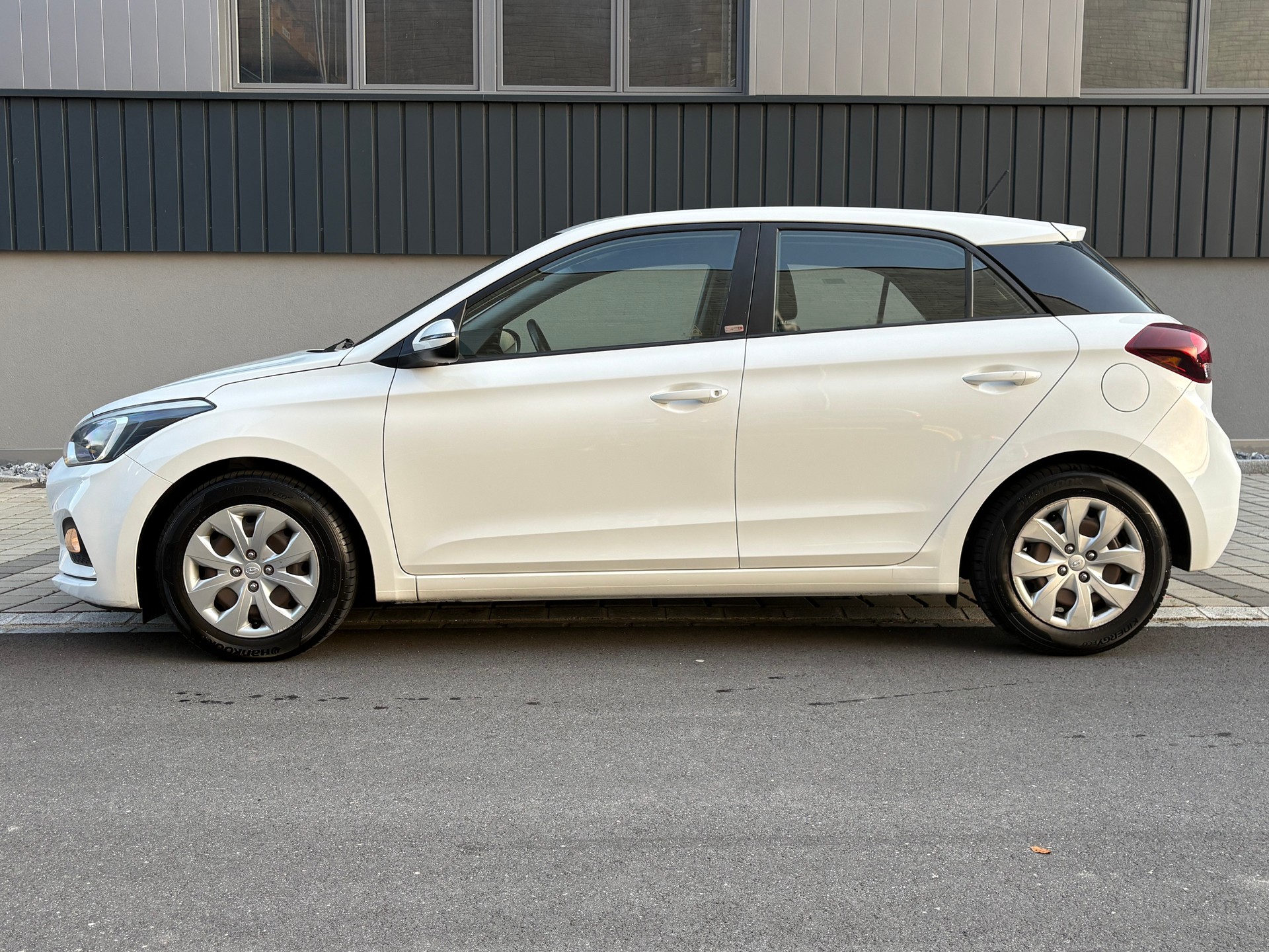 HYUNDAI i20 1.0 T-GDi Origo DCT Frisch ab MFK und Service-image-3