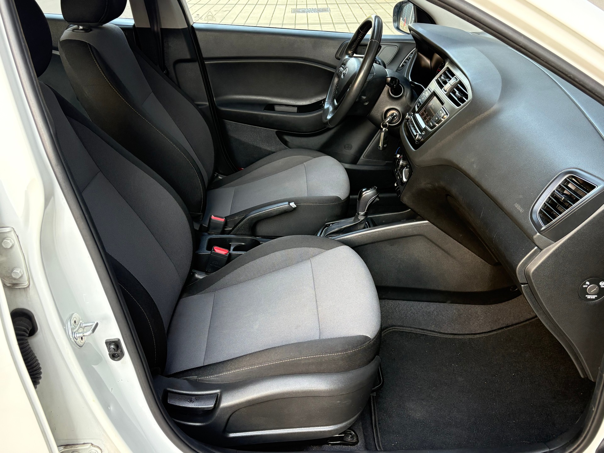 HYUNDAI i20 1.0 T-GDi Origo DCT Frisch ab MFK und Service-image-10