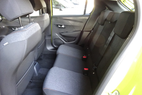 PEUGEOT 208 1.2 PureTech Style-image-9