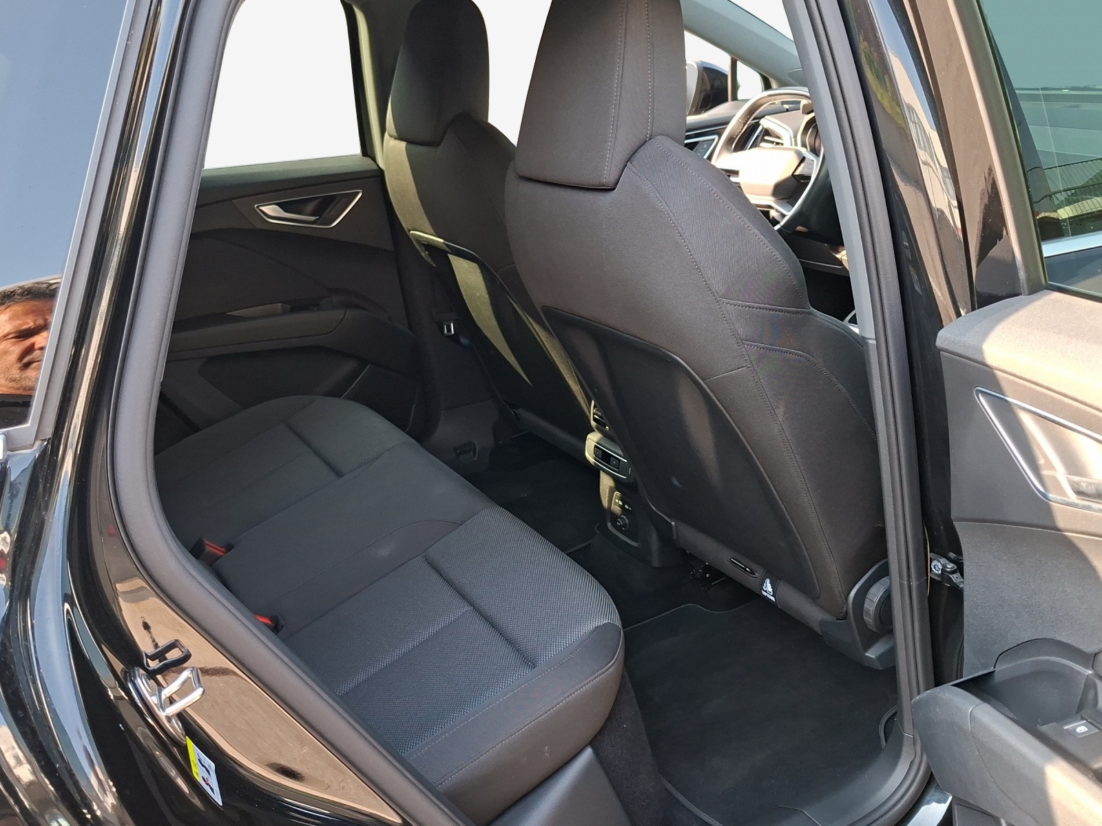 AUDI Q4 e-tron 35-image-13