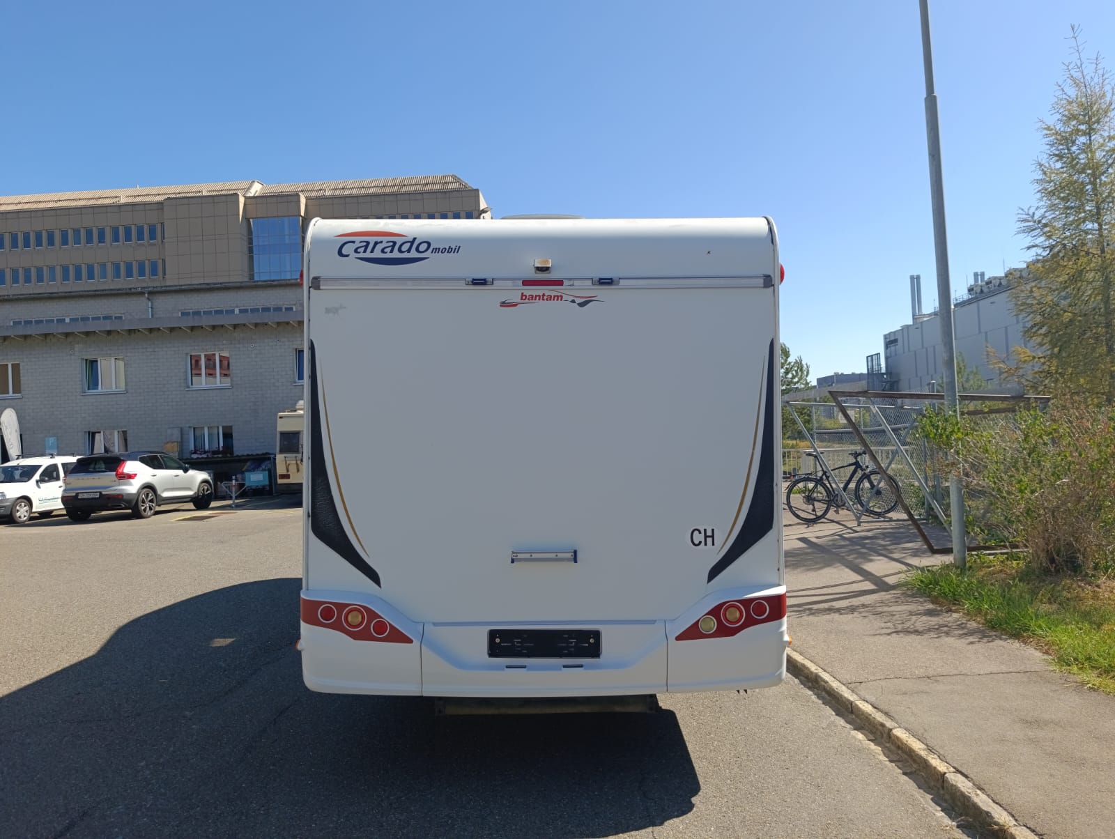 CARADO Capron 464***Der Raumriese mit 6 vollwertige Sitz- und Schlafplätze, eine riesige Heckgarage ***-image-6