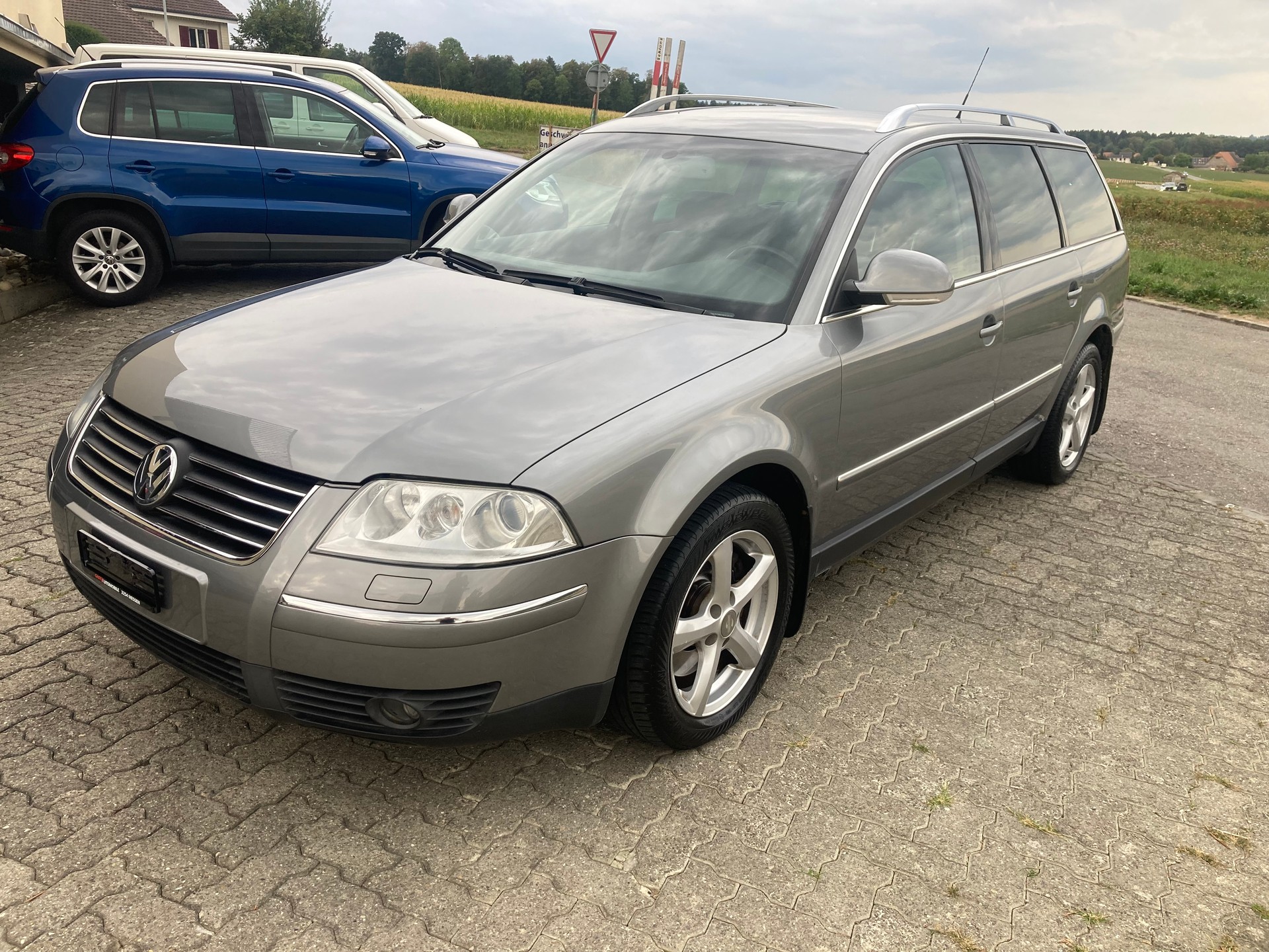 VW Passat Variant 2.8 V6 4Motion Highline-image-1