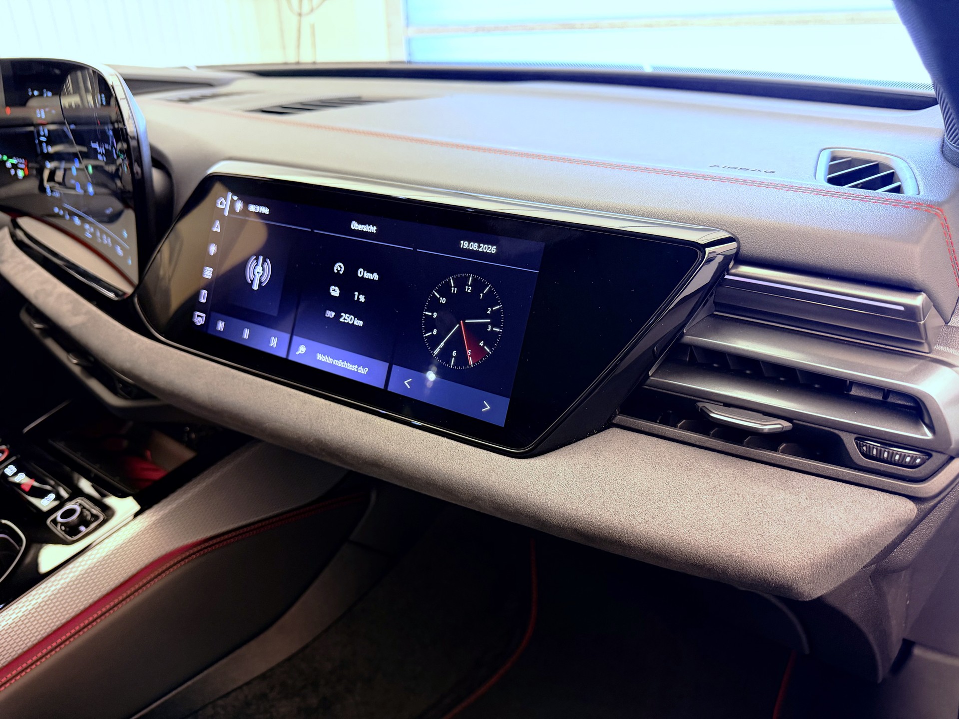 AUDI A5 Avant e-hybrid quattro 270 kW S tronic-image-12