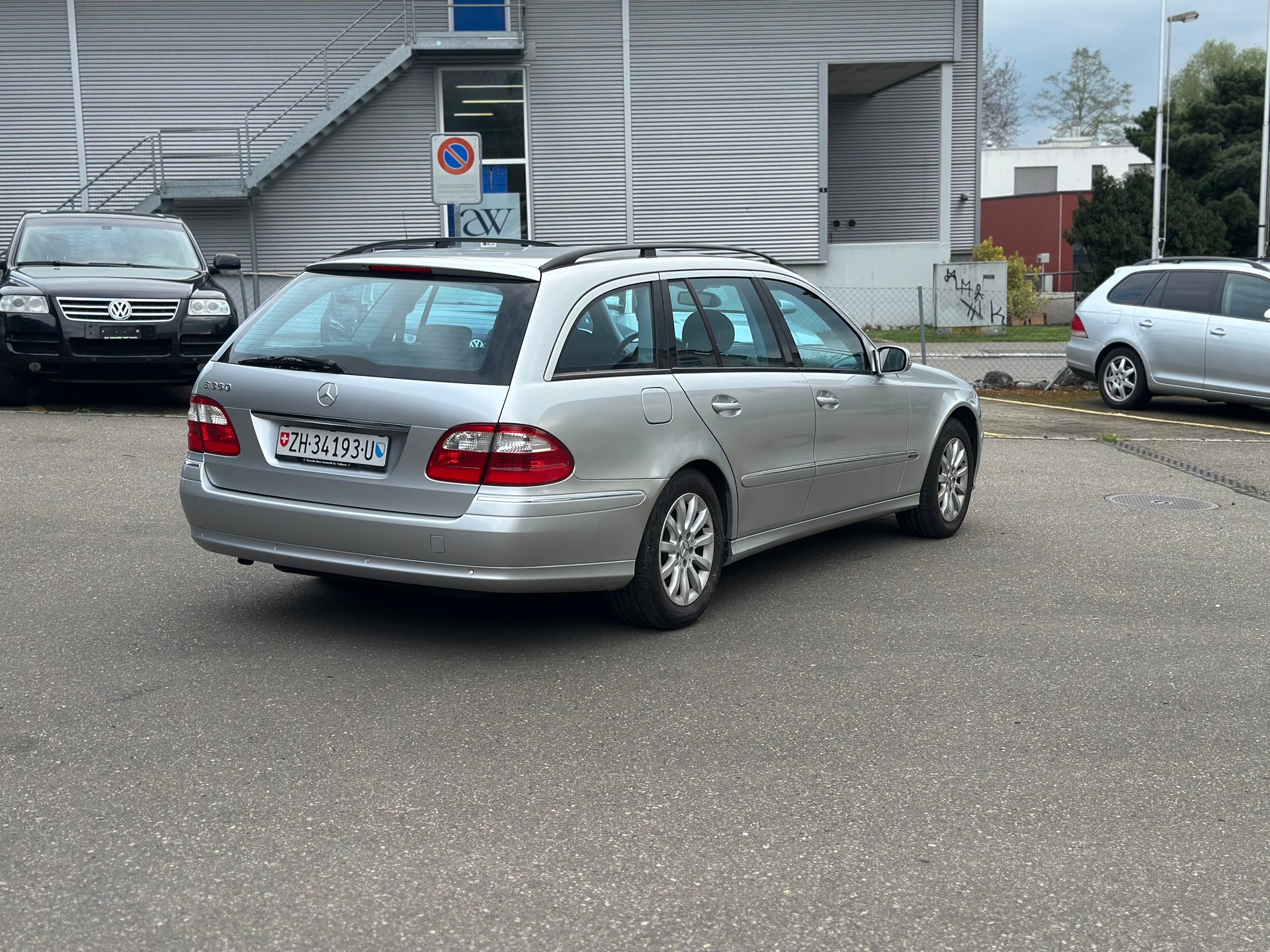 MERCEDES-BENZ E 350 Avantgarde 7G-Tronic-image-5