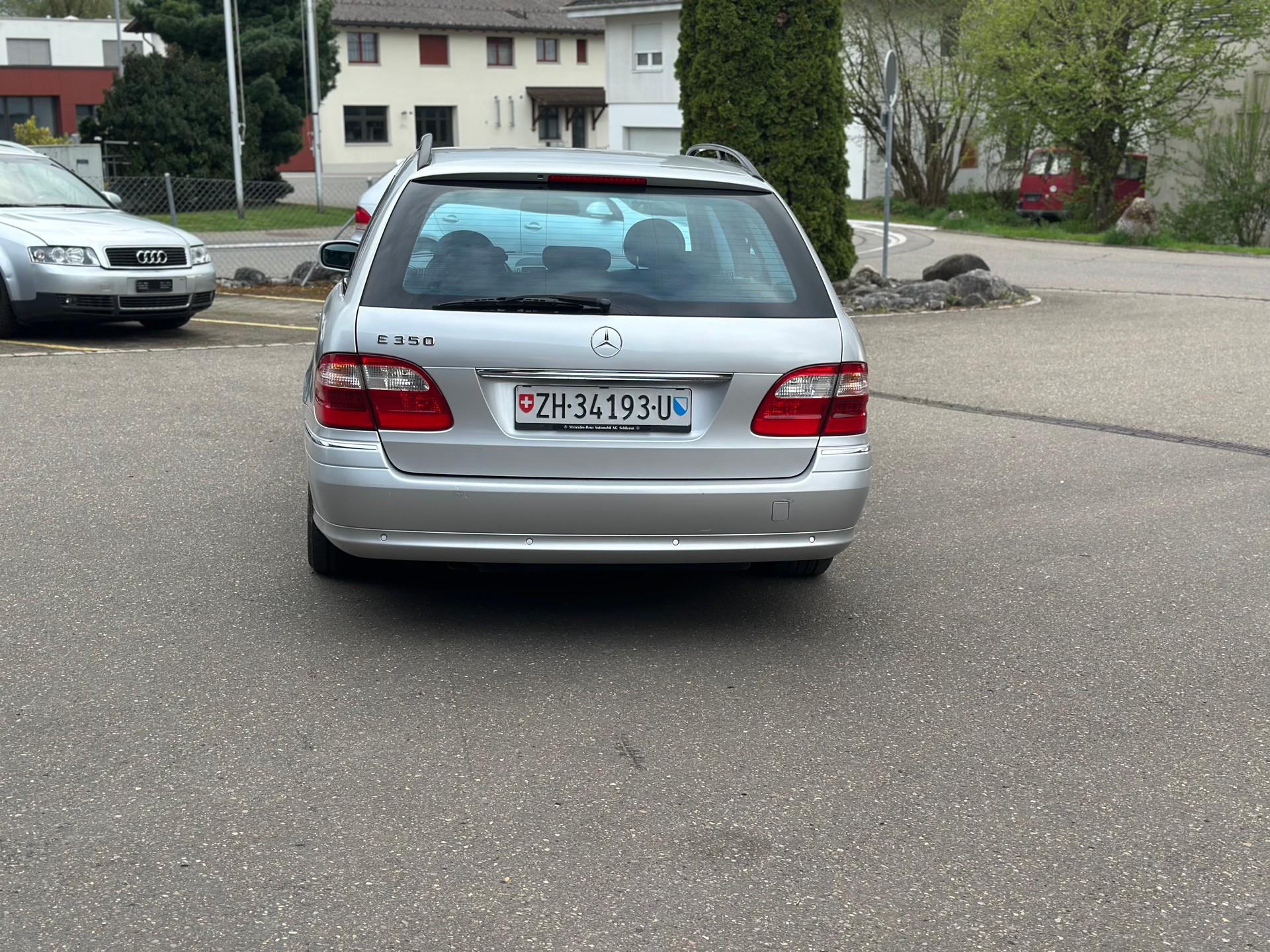 MERCEDES-BENZ E 350 Avantgarde 7G-Tronic-image-6