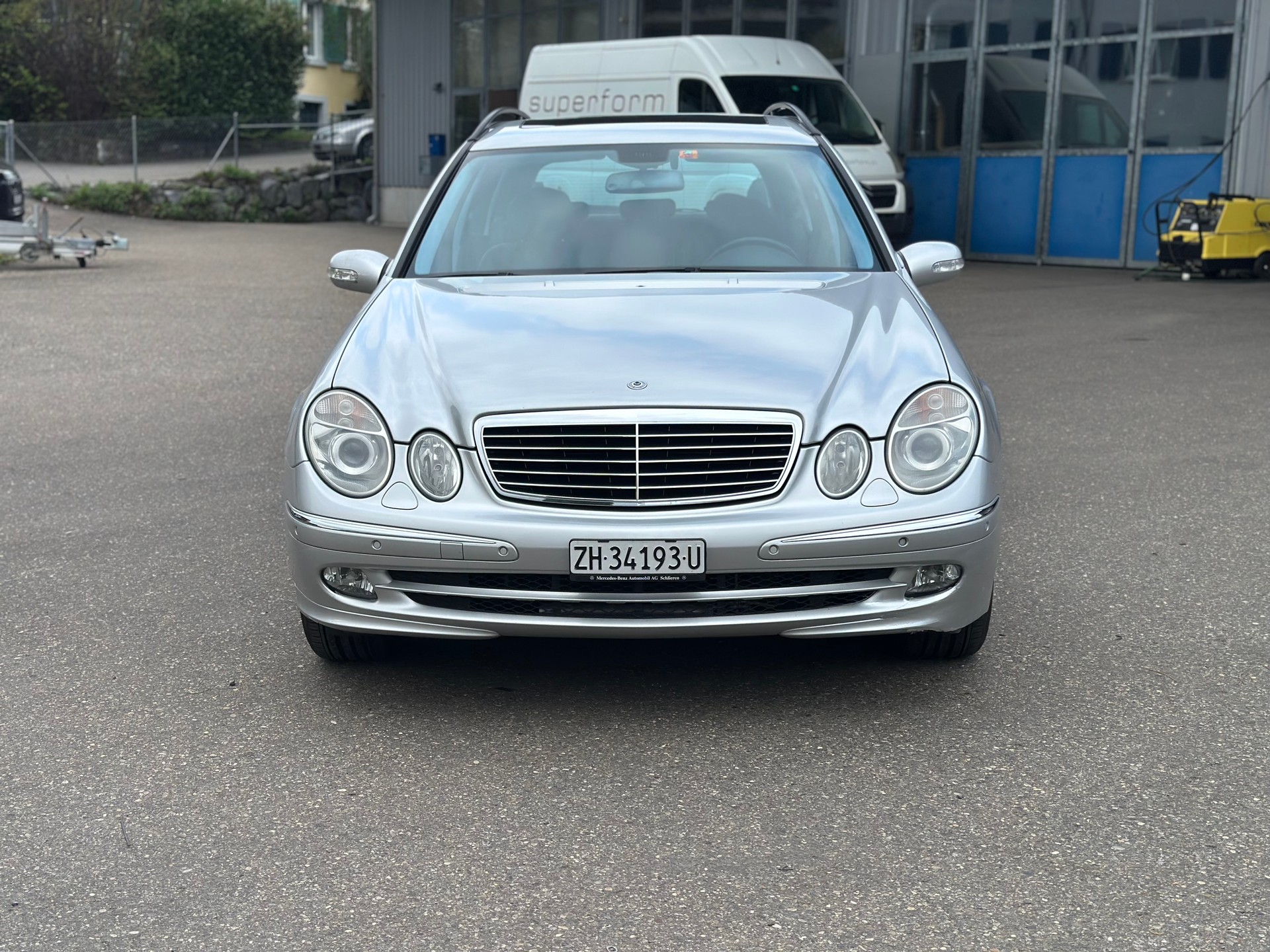 MERCEDES-BENZ E 350 Avantgarde 7G-Tronic-image-2