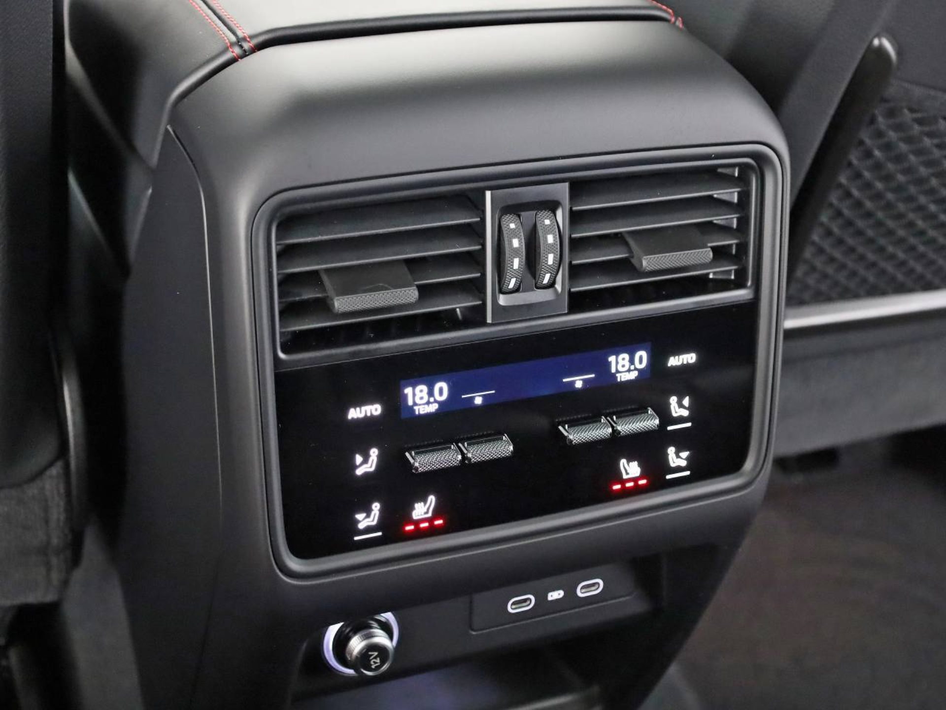 PORSCHE Cayenne GTS-image-18