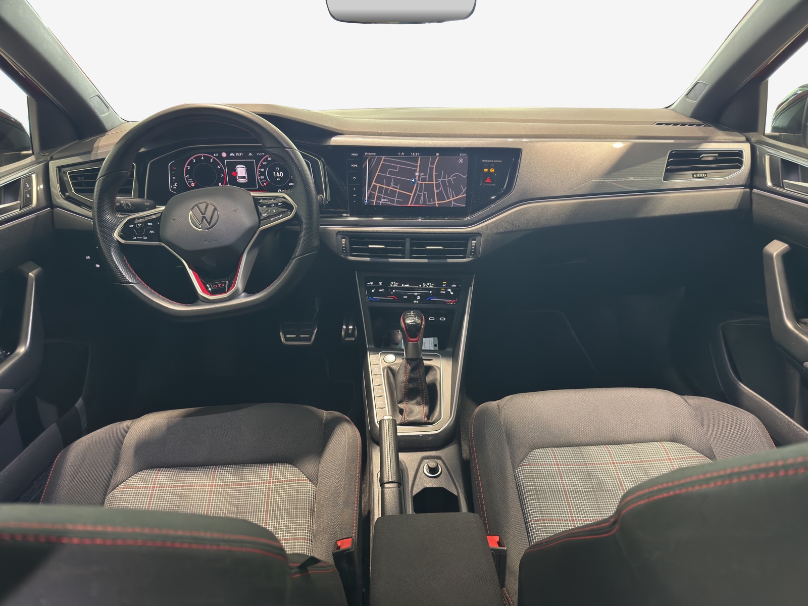 VW Polo 2.0 TSI GTI DSG-image-7
