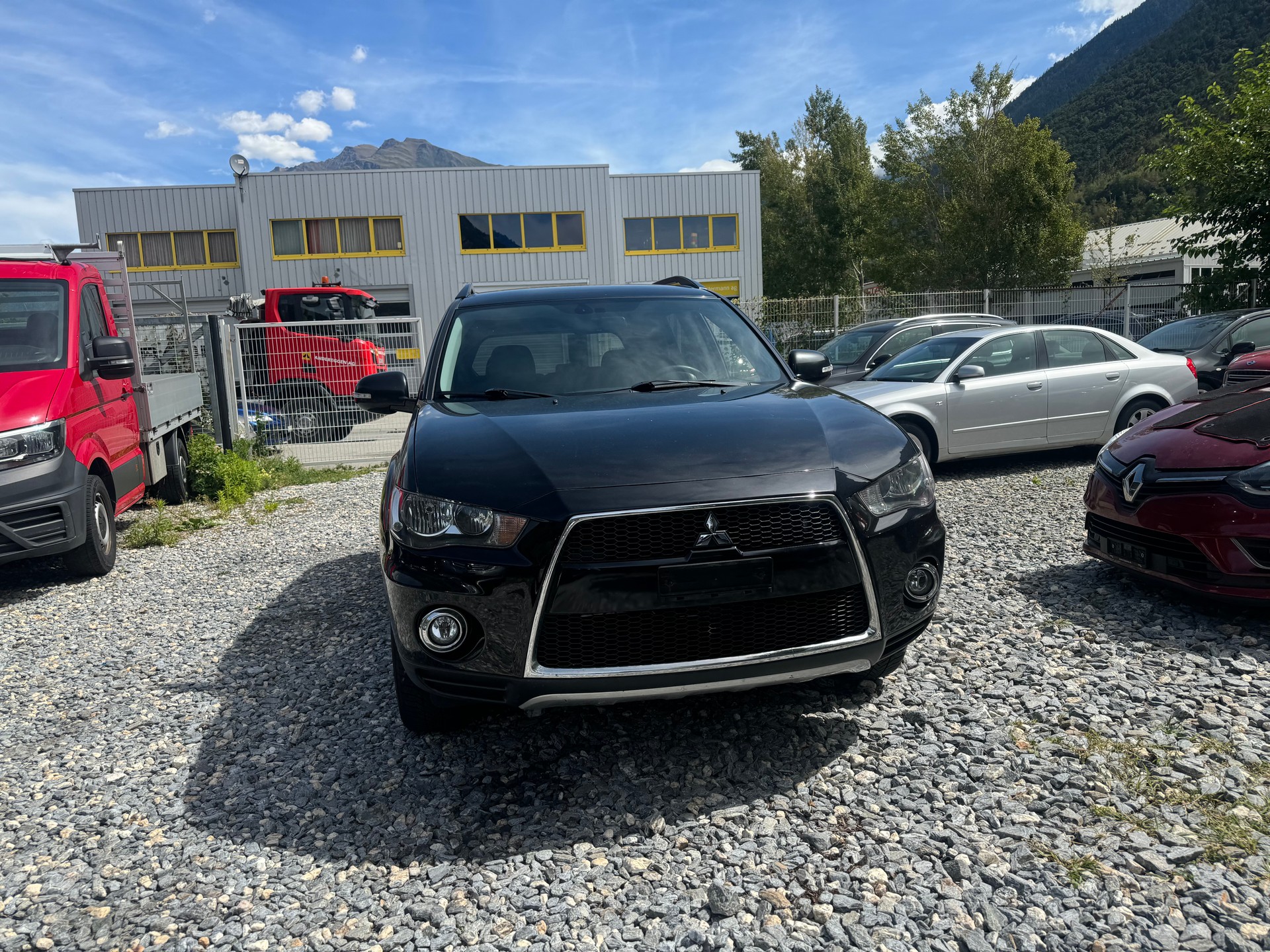 MITSUBISHI Outlander 2.2 DID Jubilé35 4WD-image-8