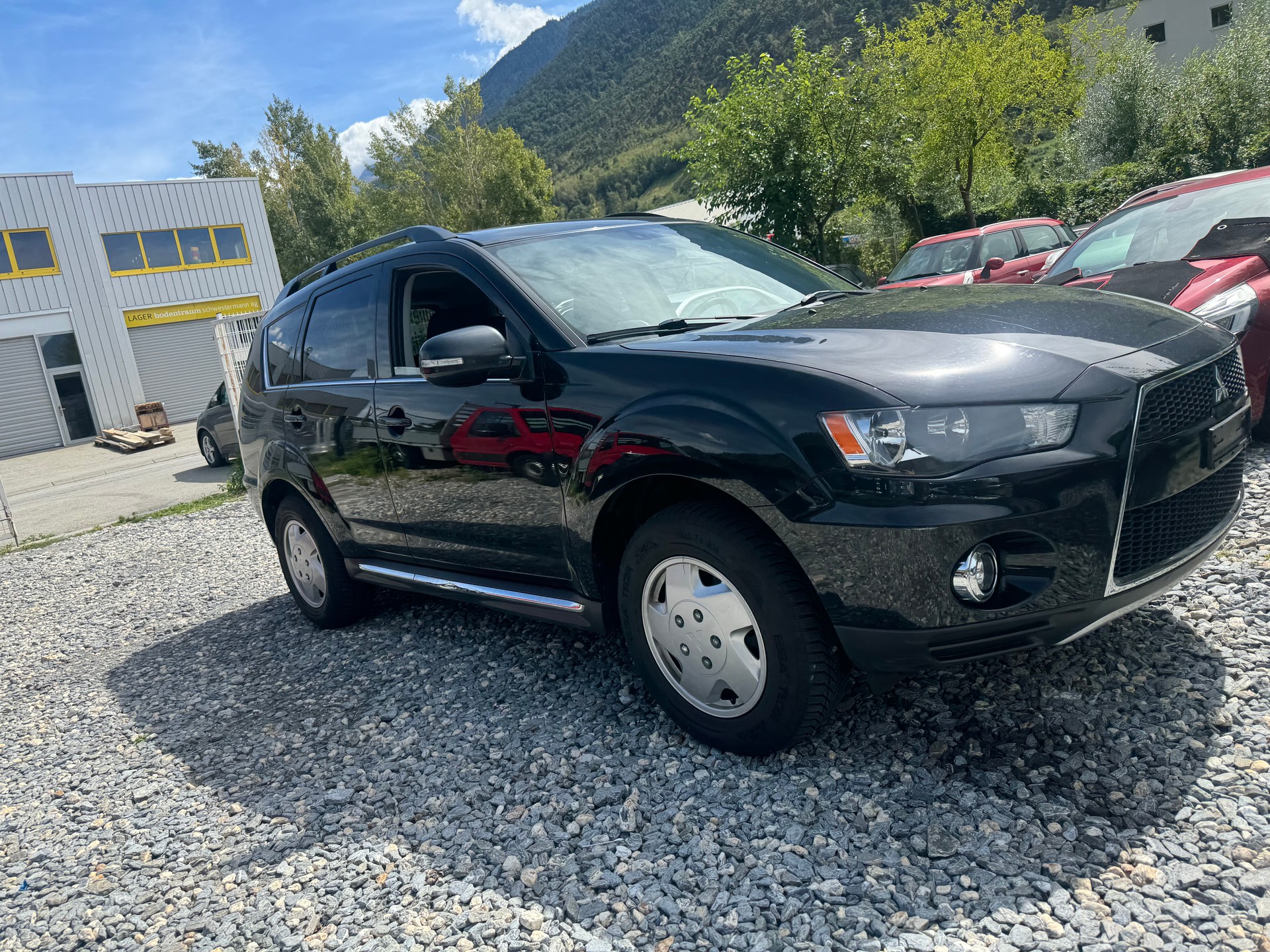 MITSUBISHI Outlander 2.2 DID Jubilé35 4WD-image-5