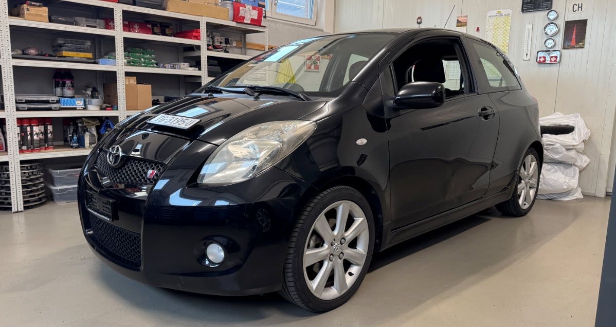 TOYOTA Yaris 1.8 TS-image-0