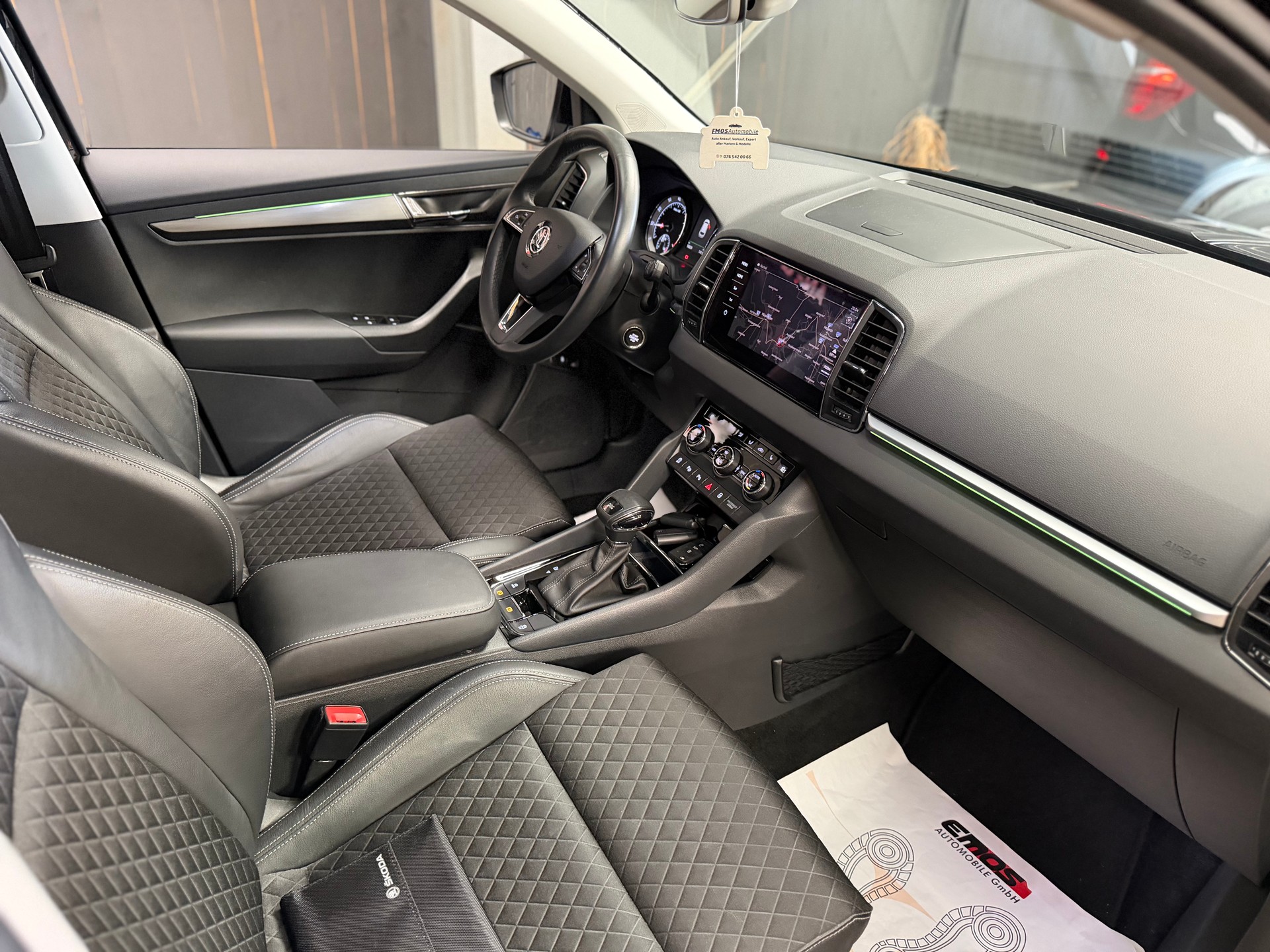 SKODA Karoq 1.5 TSI ACT SportLine DSG-image-9