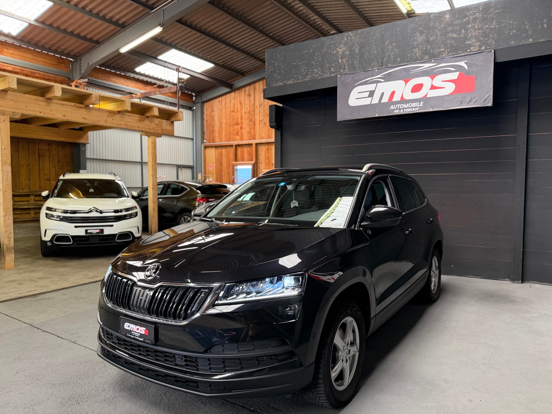 SKODA Karoq 1.5 TSI ACT SportLine DSG-image-2