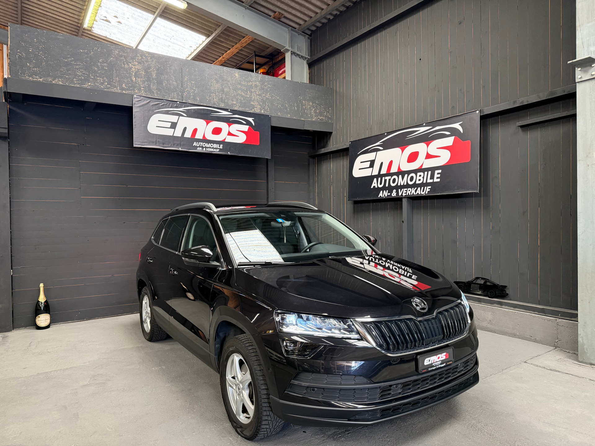 SKODA Karoq 1.5 TSI ACT SportLine DSG-image-0