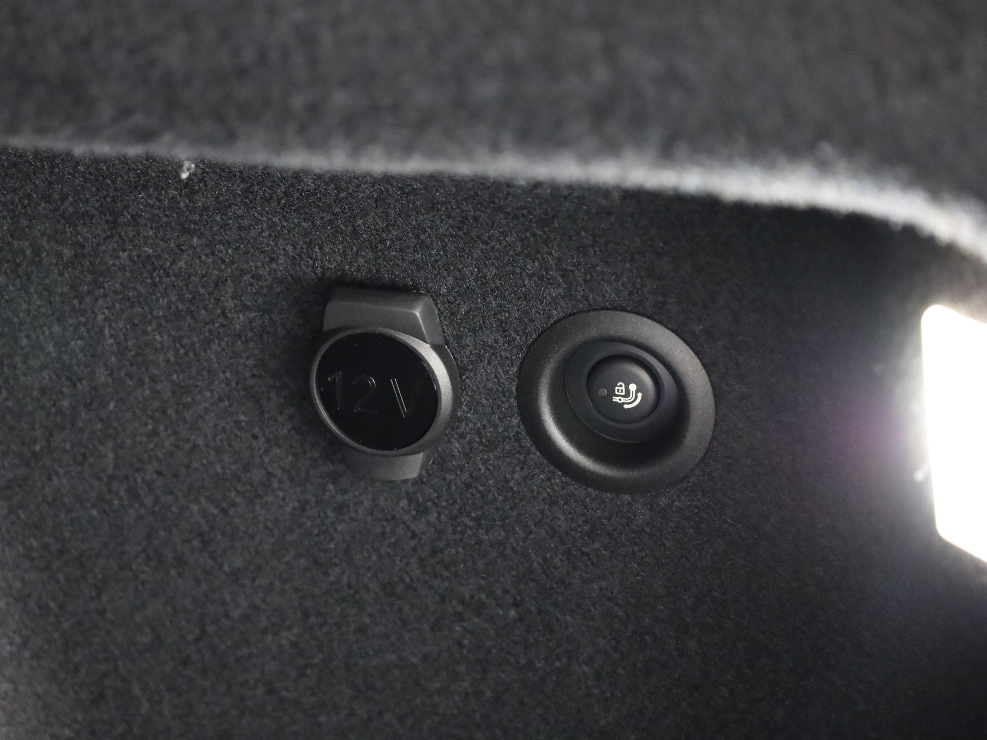 BMW X1 23i xDrive paddles-image-7