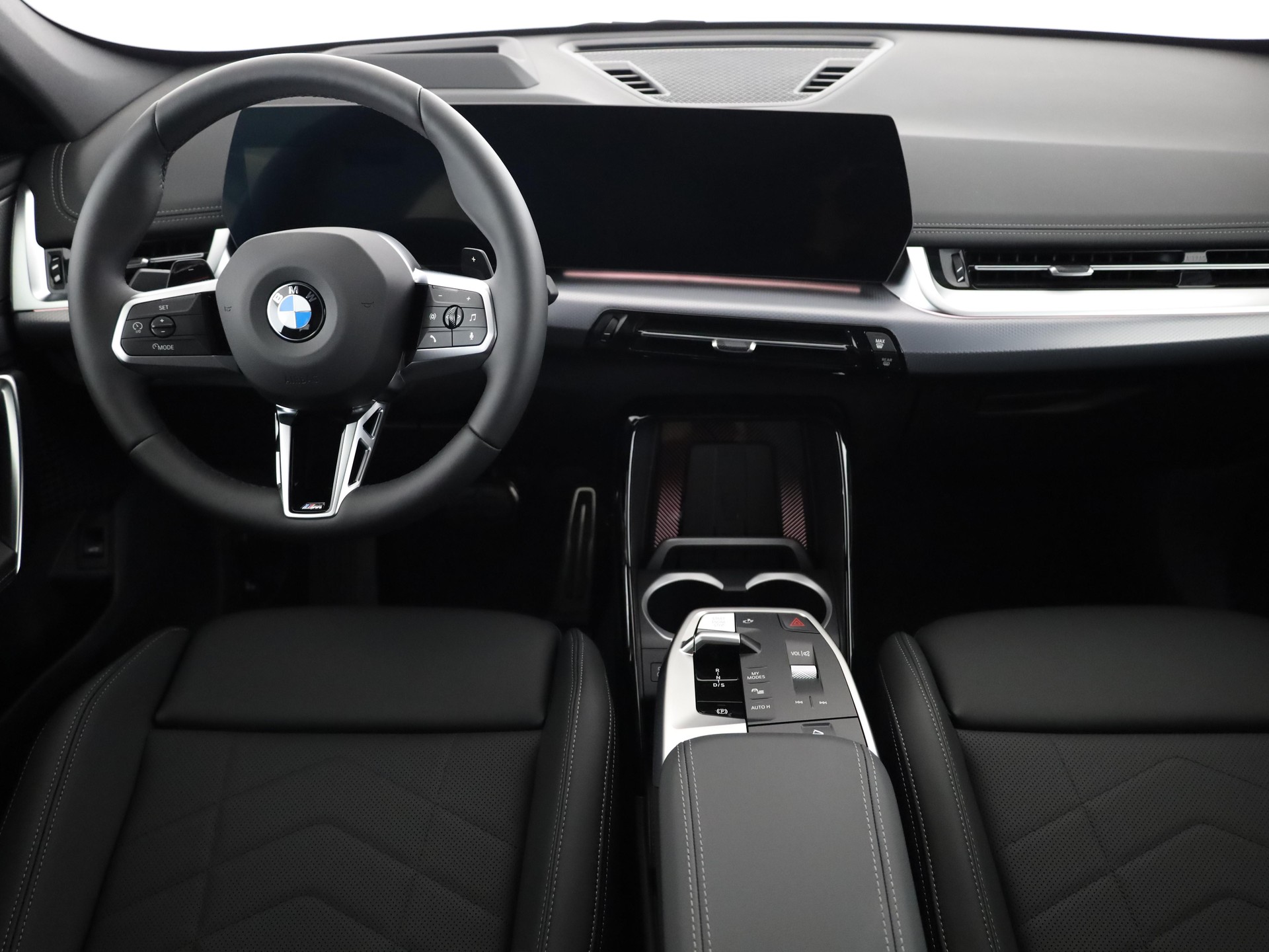 BMW X1 23i xDrive paddles-image-17