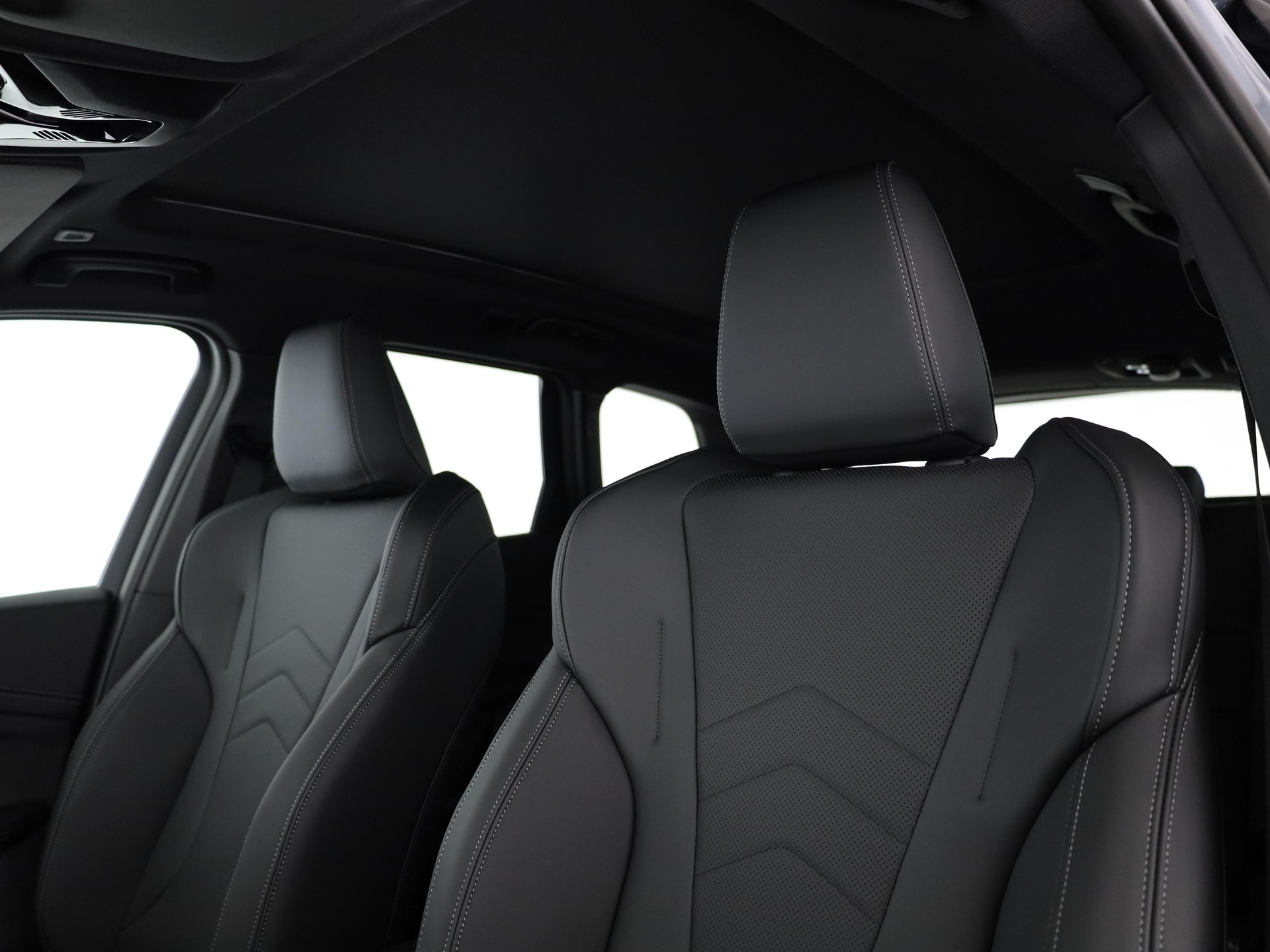 BMW X1 23i xDrive paddles-image-11