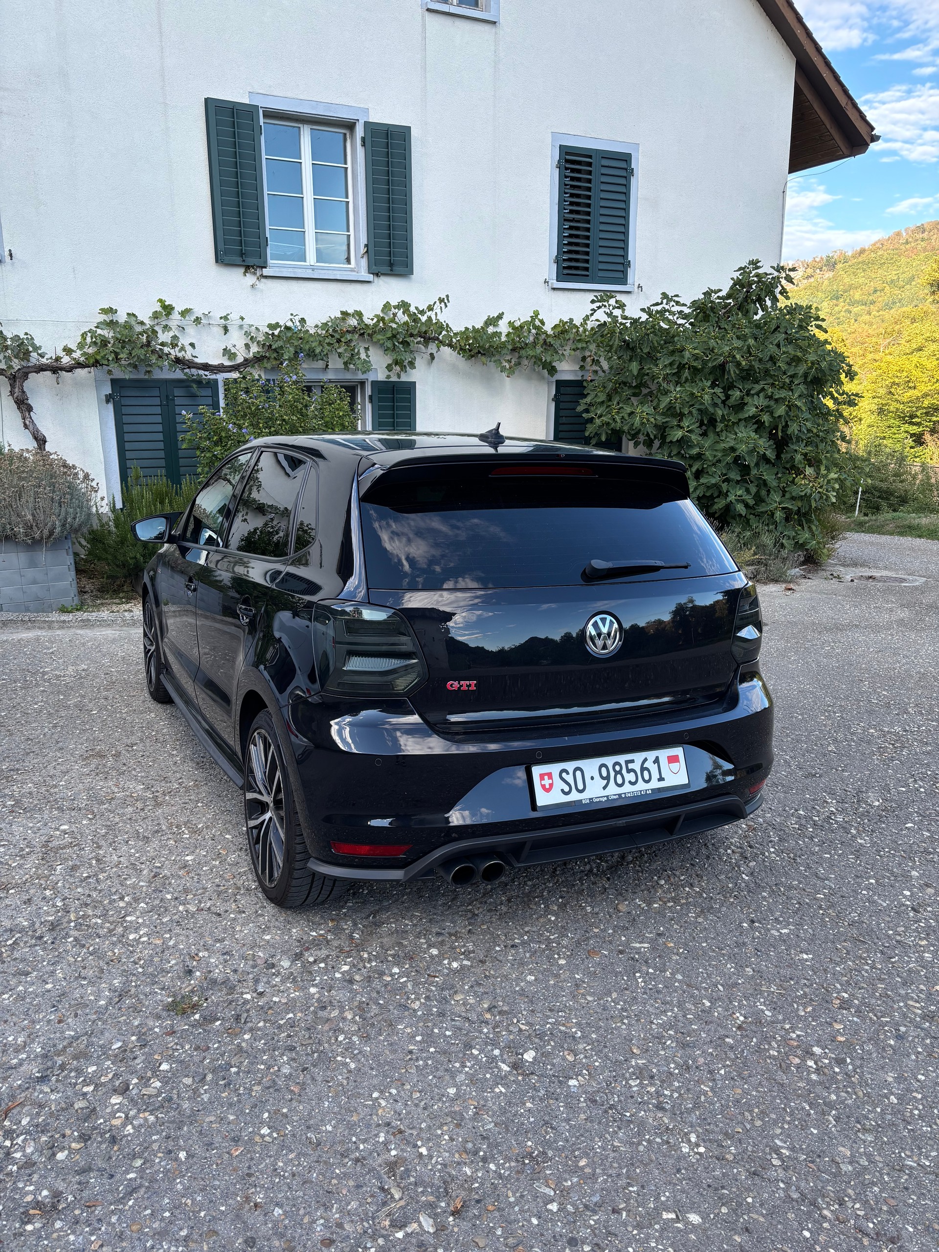 VW 1.8 TSI GTI-image-2