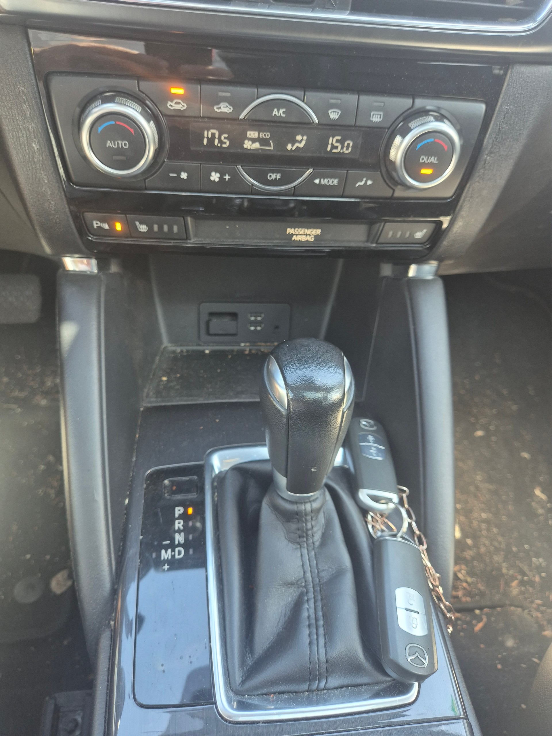 MAZDA CX-5 2.2 D HP Revolution AWD Automatic-image-10