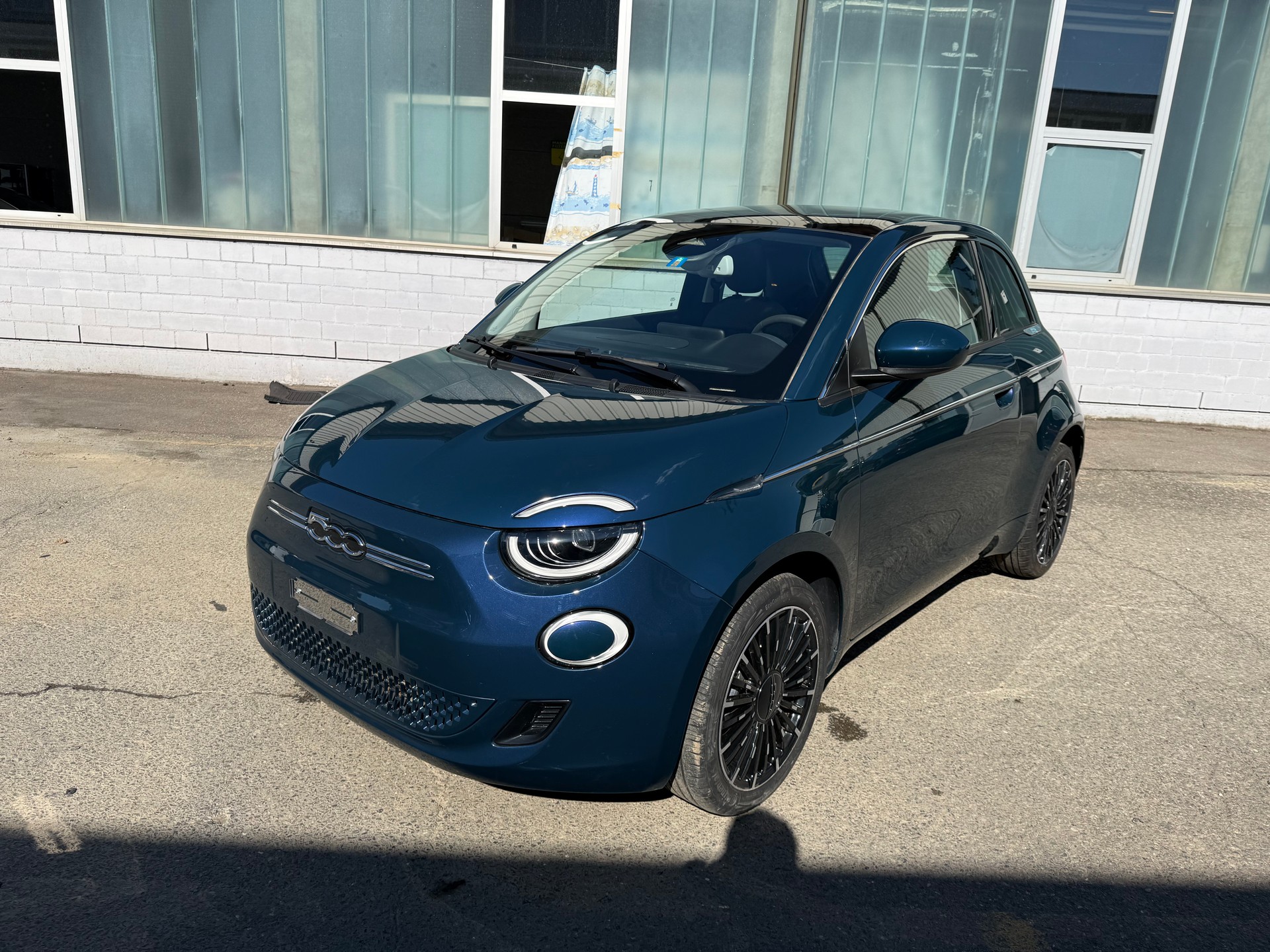 FIAT 500 electric 87 kW Icon-image-0