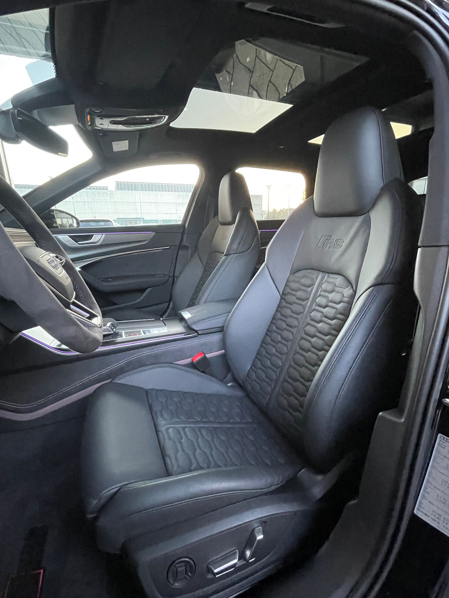 AUDI RS6 Avant 4.0 V8 TFSI performance quattro T-Tronic-image-5