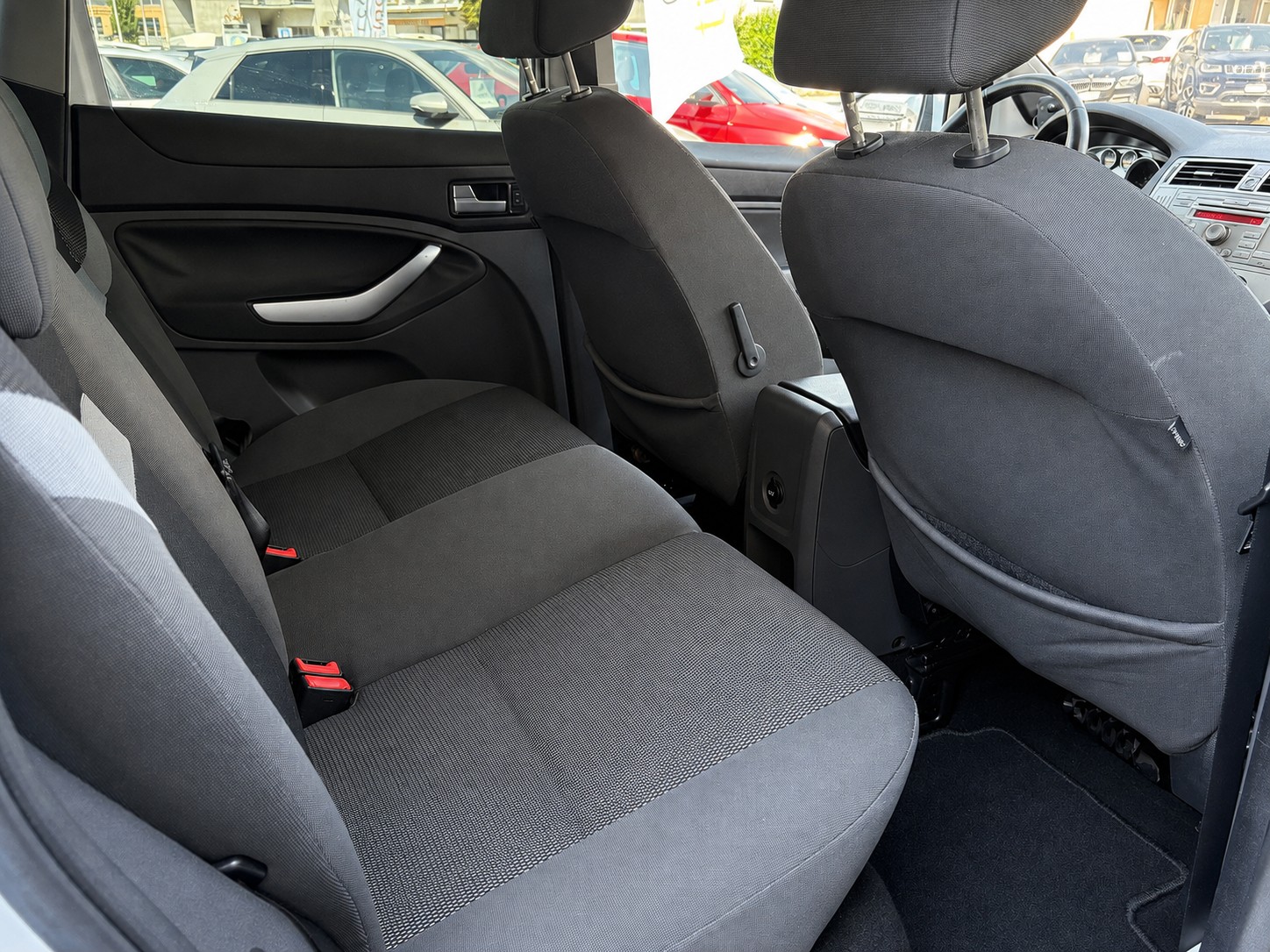 FORD Kuga 2.0 TDCi Carving 4WD PowerShift-image-11