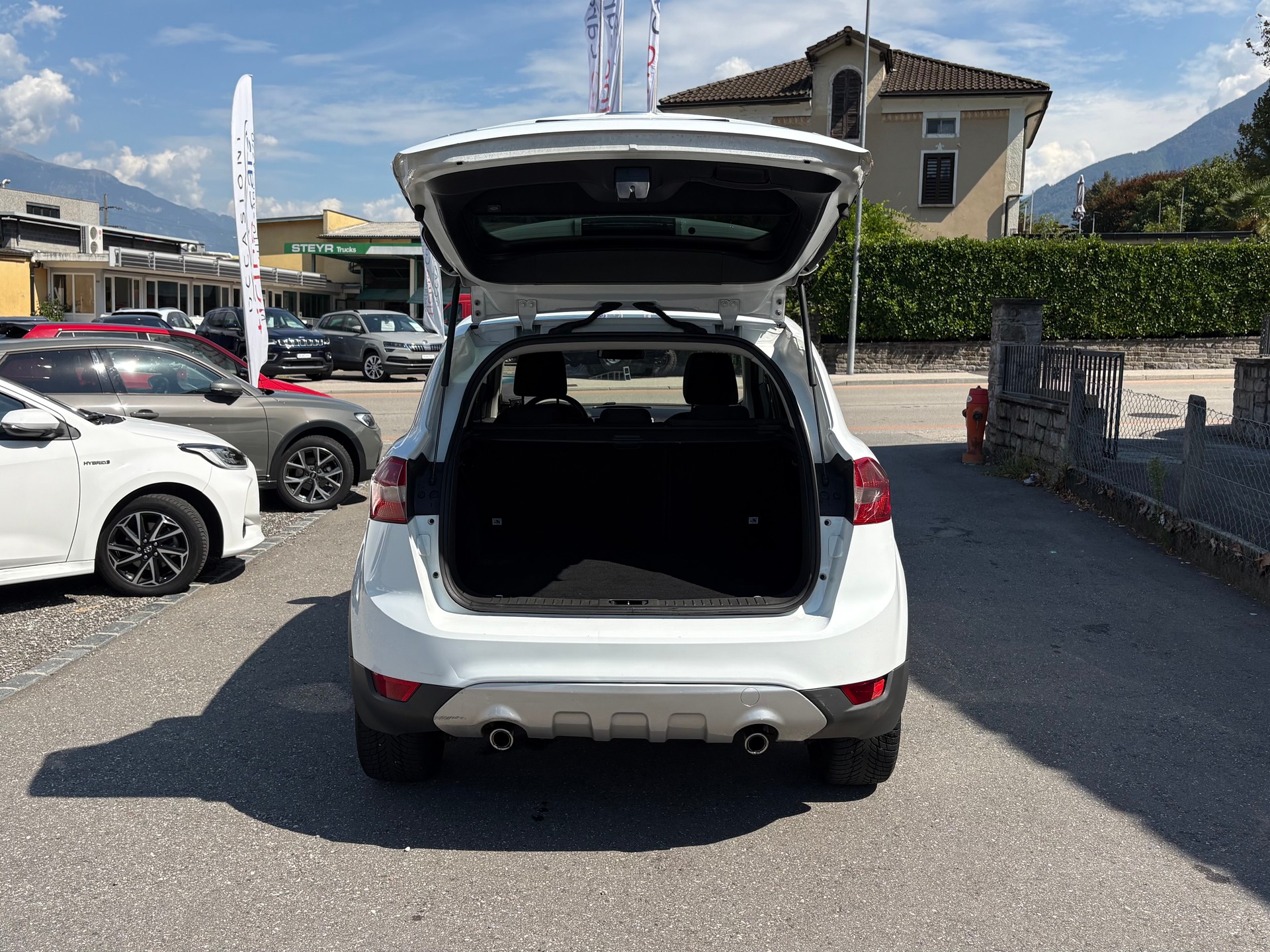 FORD Kuga 2.0 TDCi Carving 4WD PowerShift-image-14