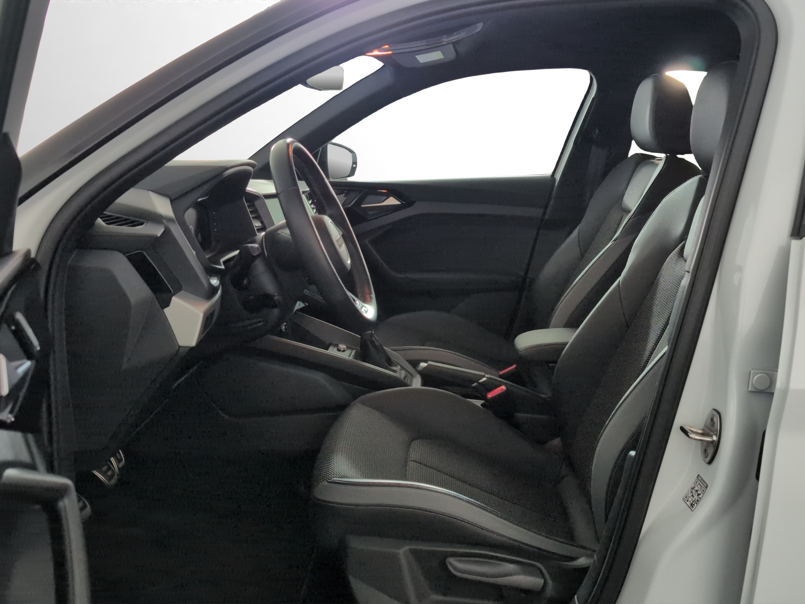 AUDI A1 Sportback 30 TFSI Attraction-image-5