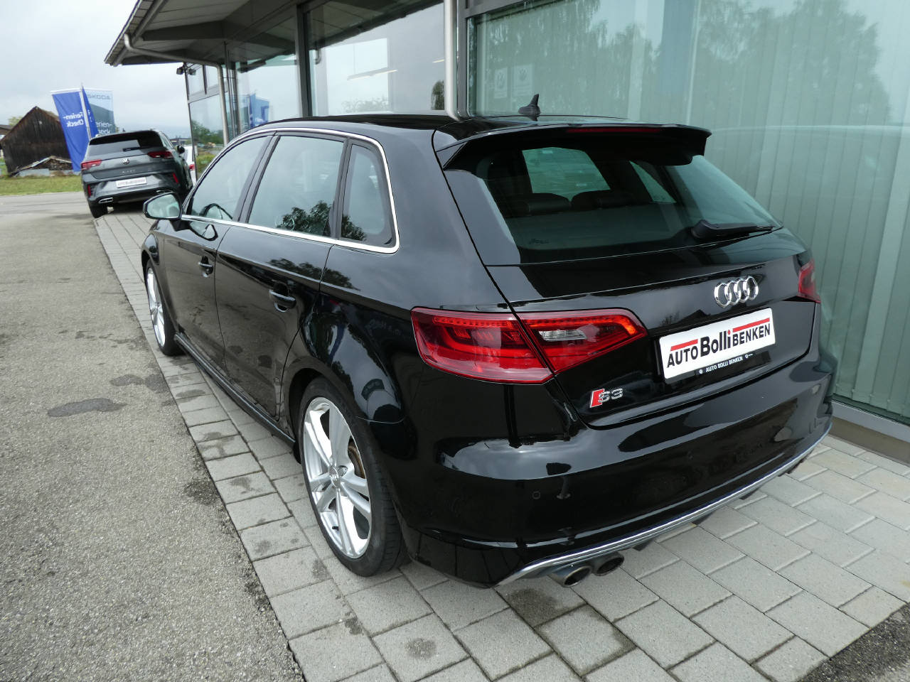 AUDI S3 Sportback 2.0 T FSI quattro S-Tronic-image-6