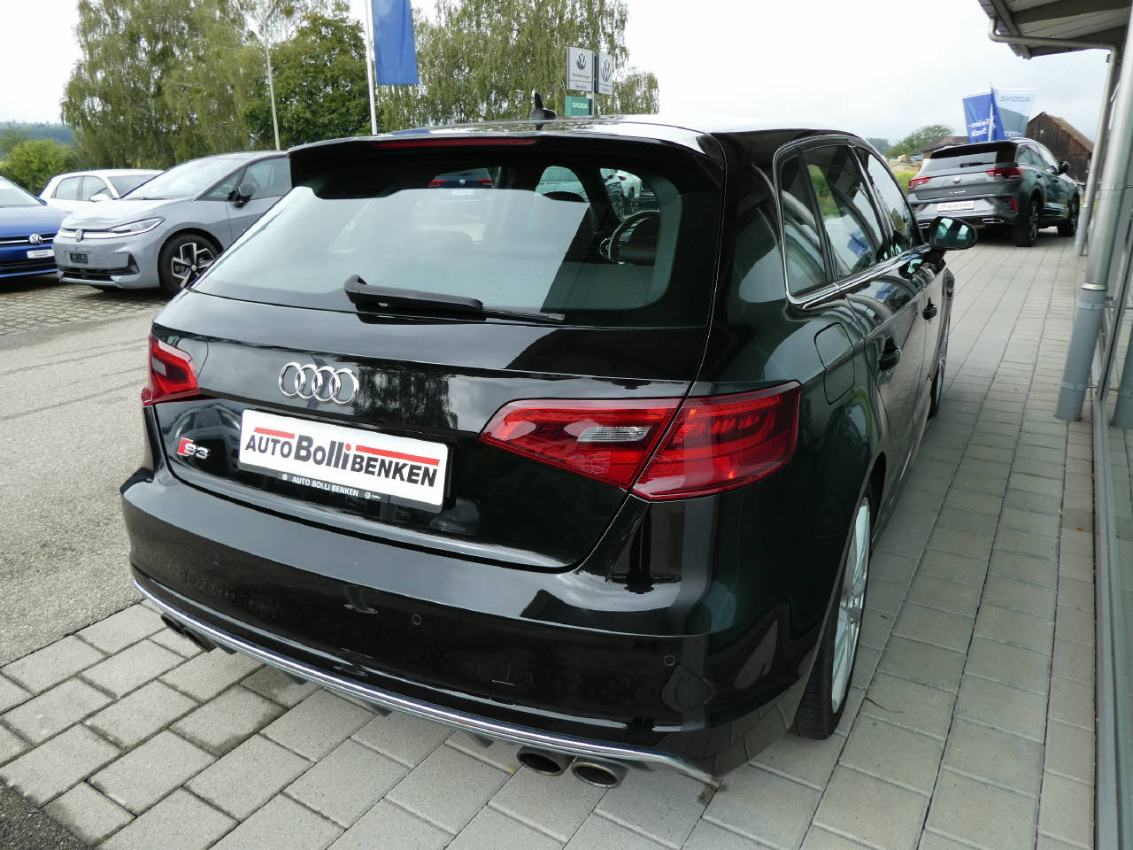 AUDI S3 Sportback 2.0 T FSI quattro S-Tronic-image-4