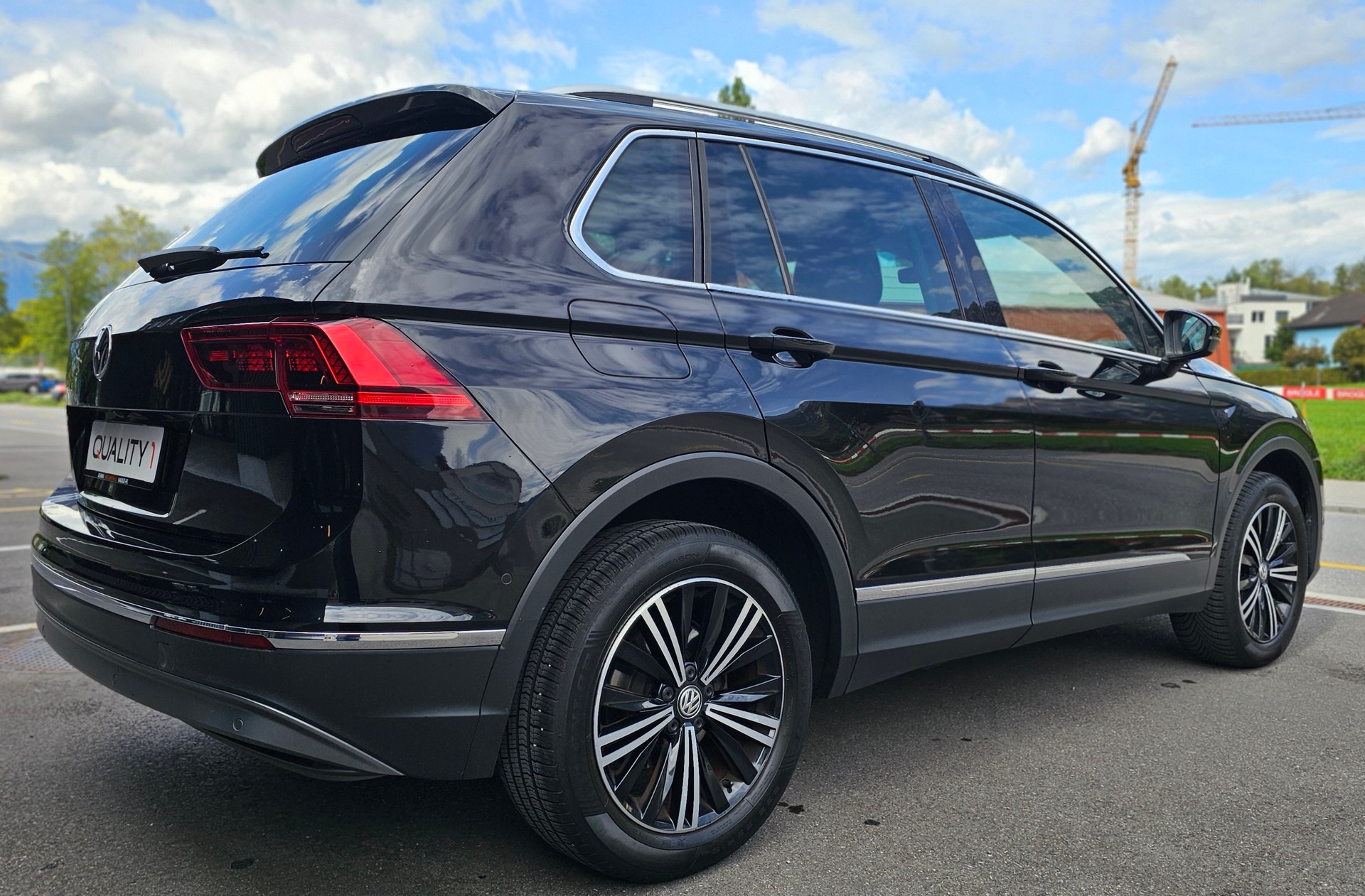 VW Tiguan 2.0TSI Highline 4Motion DSG-image-5