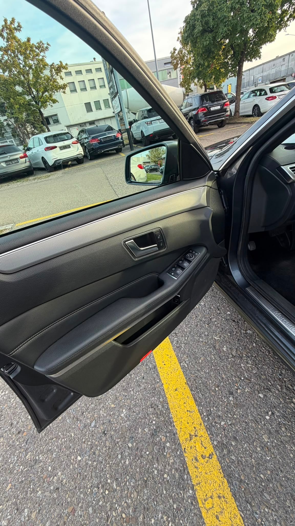 MERCEDES-BENZ E 200 BlueTEC Avantgarde 7G-Tronic-image-9