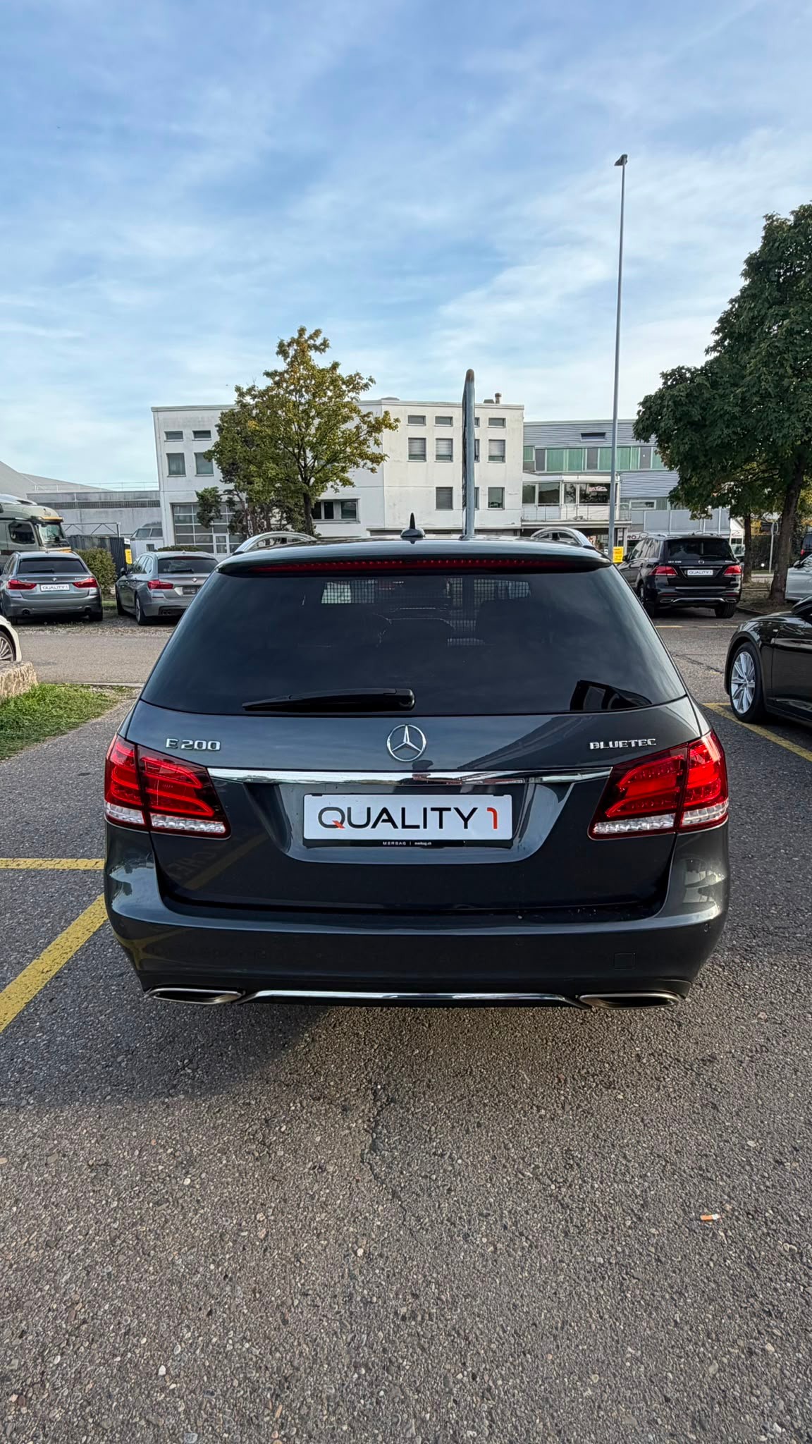 MERCEDES-BENZ E 200 BlueTEC Avantgarde 7G-Tronic-image-3