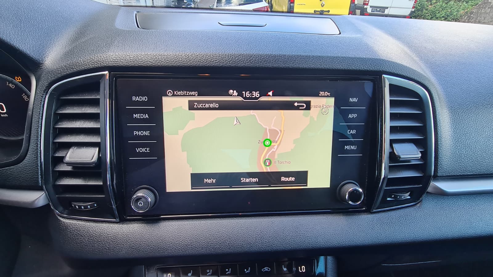 SKODA Karoq 2.0 TDI CR Ambition 4x4 DSG ** Gr-Navi ** RF-Kamera ** Anh-Kupplung ** Lenkradheizung ** Neues Modell 2022 **-image-11