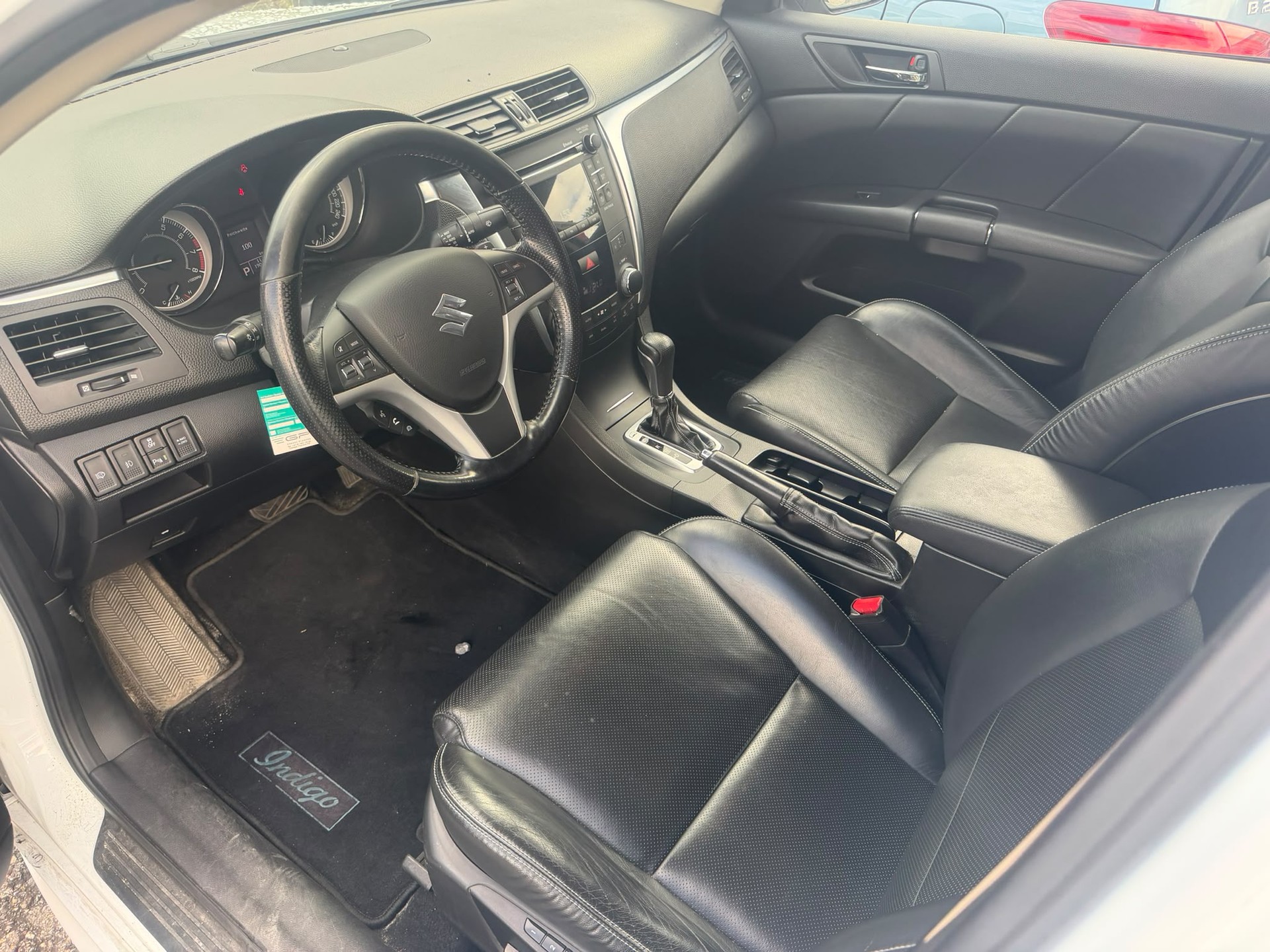 SUZUKI Kizashi 2.4 4WD CVT-image-4