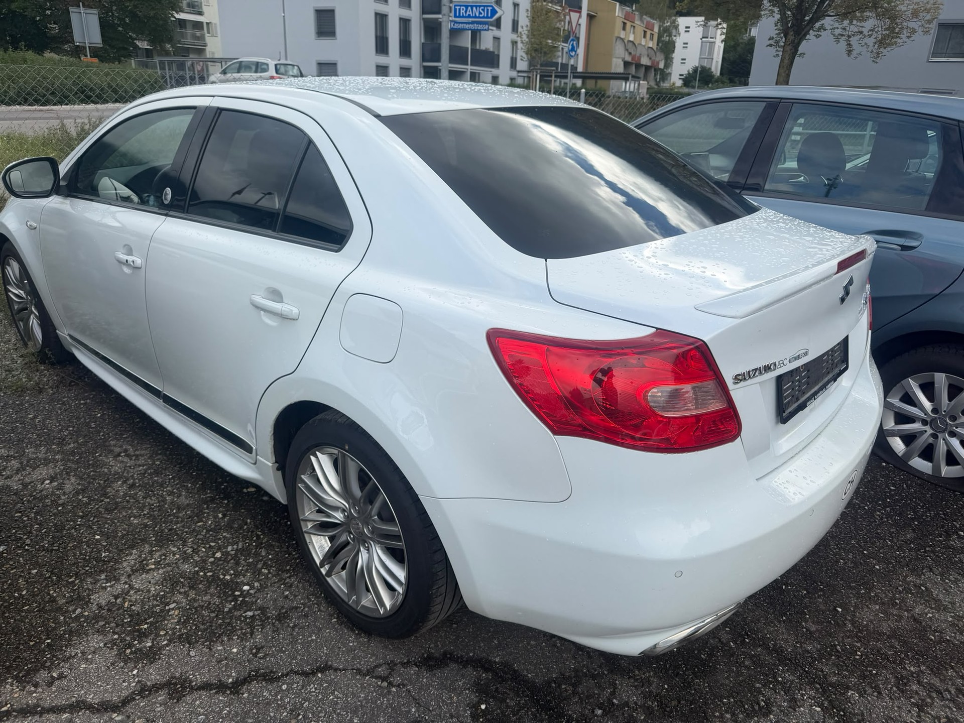 SUZUKI Kizashi 2.4 4WD CVT-image-3