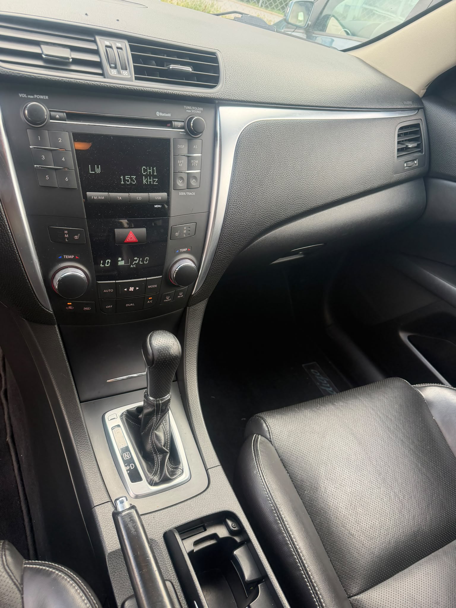 SUZUKI Kizashi 2.4 4WD CVT-image-8