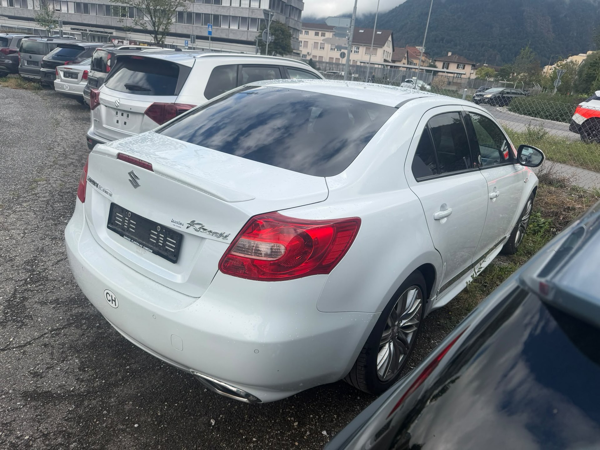 SUZUKI Kizashi 2.4 4WD CVT-image-5