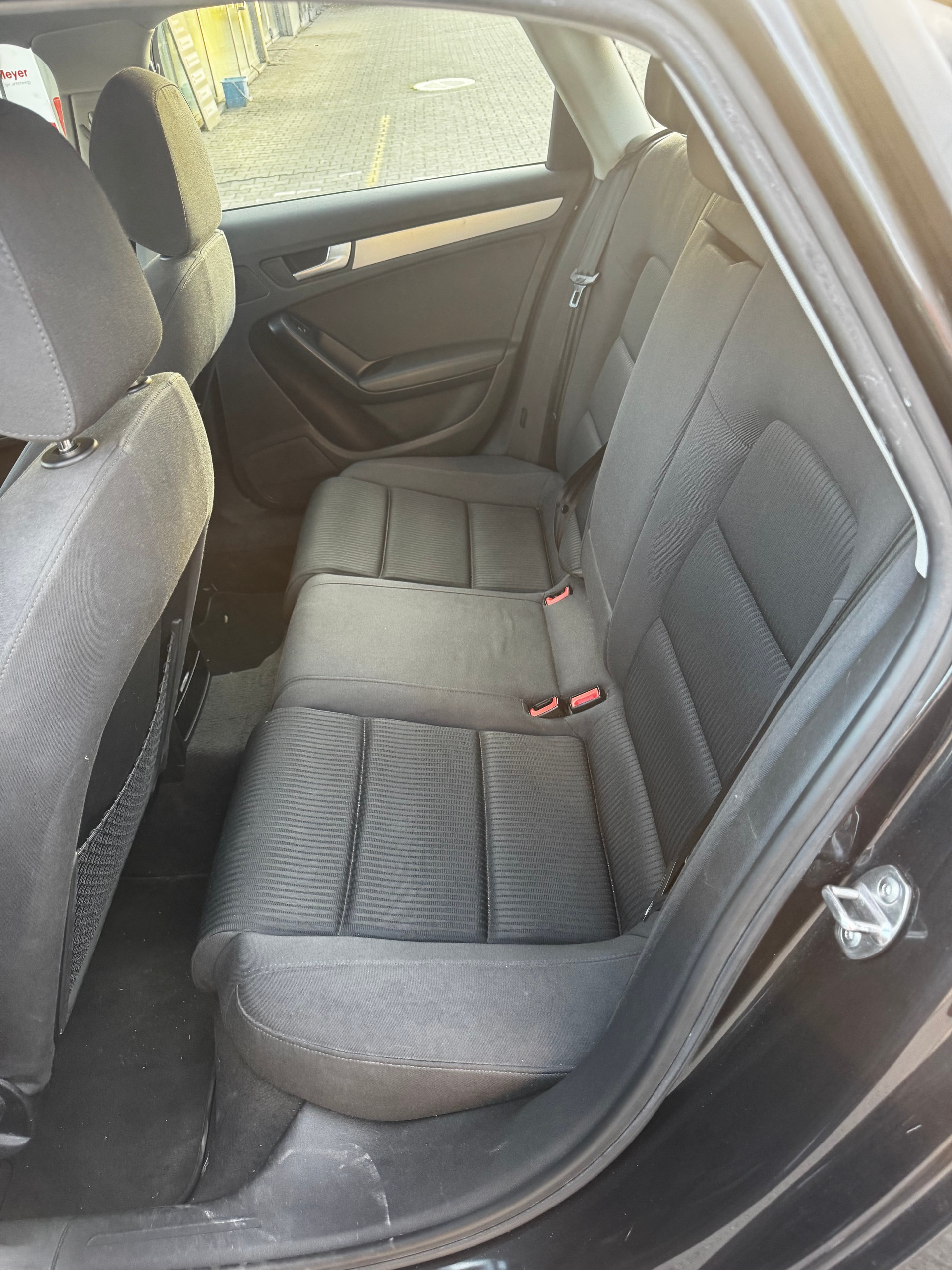 AUDI A4 Limousine 1.8 TFSI-image-6