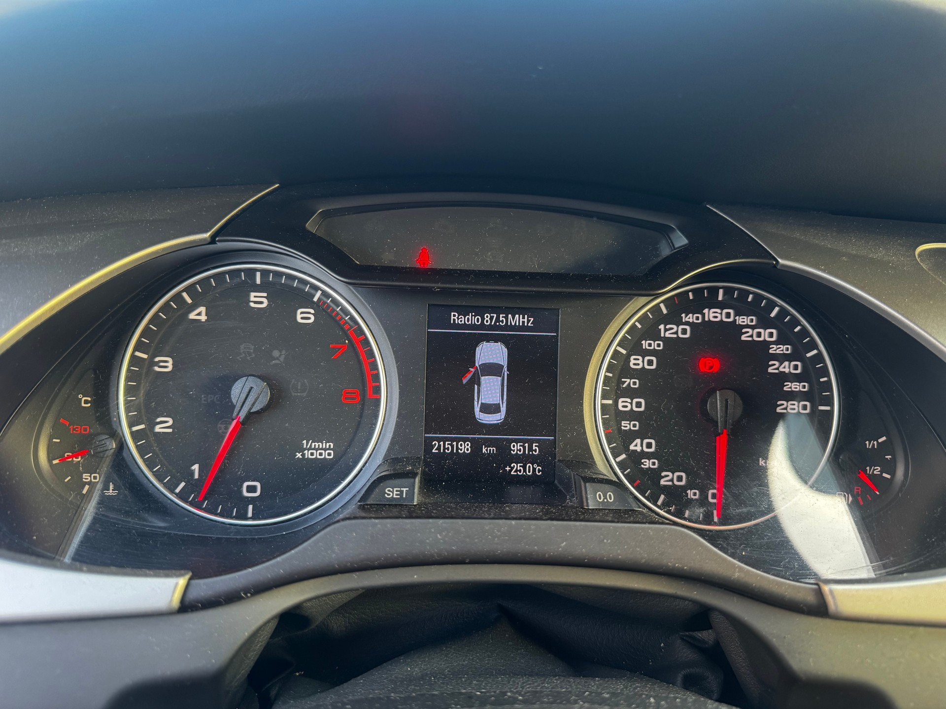 AUDI A4 Limousine 1.8 TFSI-image-7