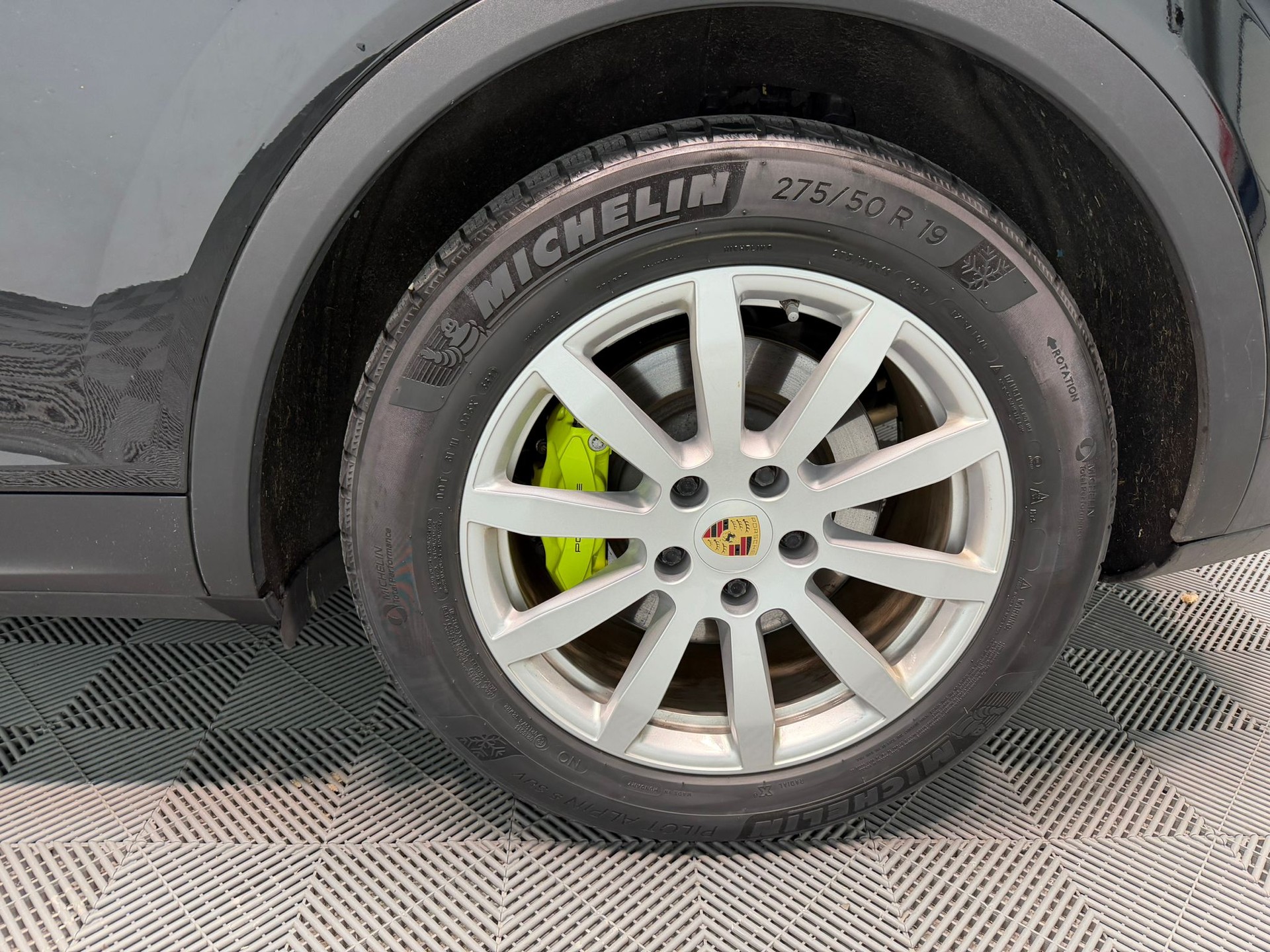 PORSCHE Cayenne E-Hybrid-image-27