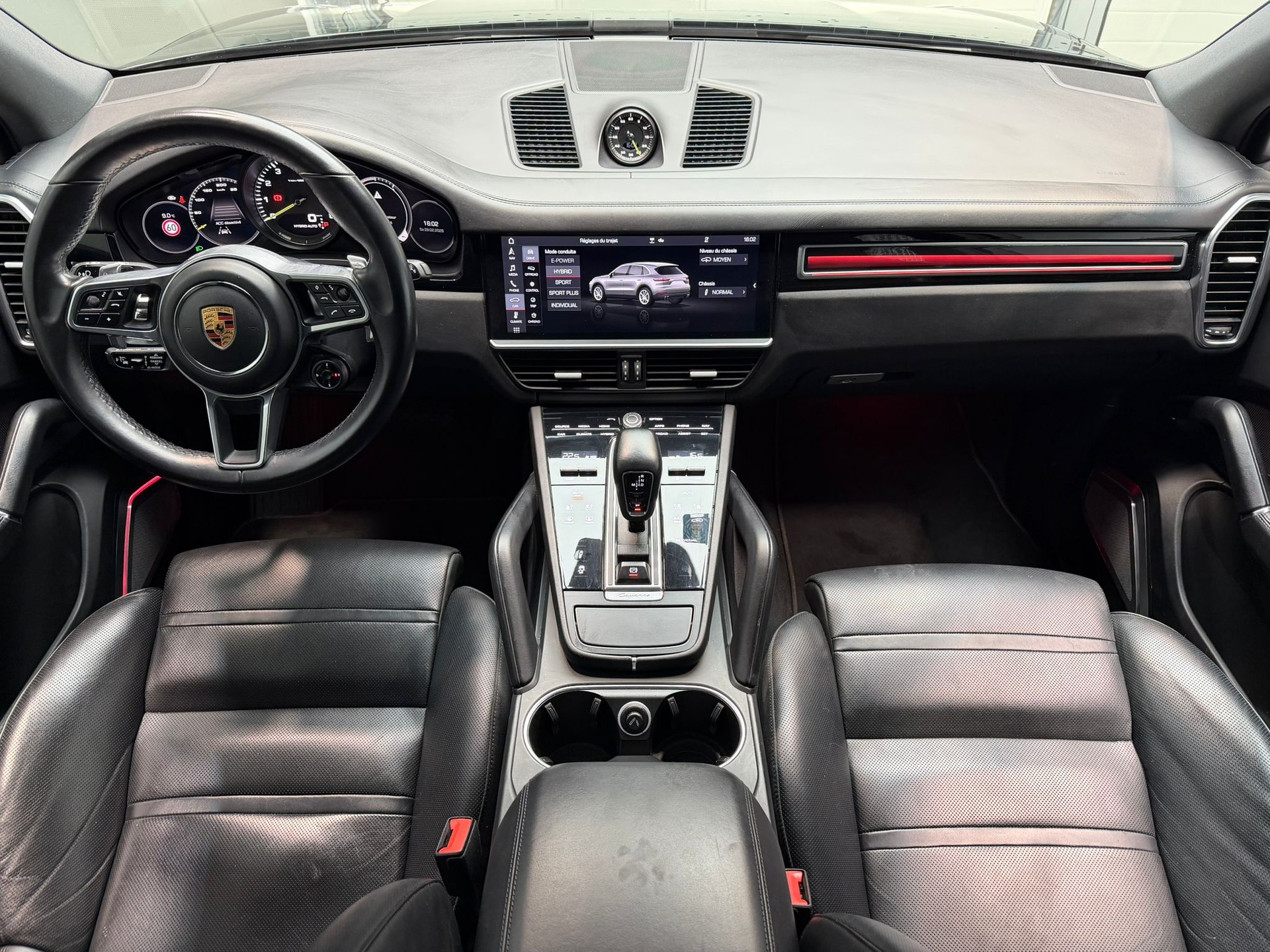 PORSCHE Cayenne E-Hybrid-image-16