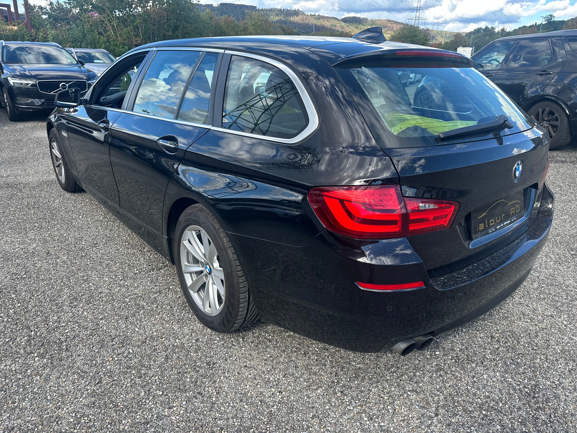 BMW 528i xDrive Touring Steptronic-image-5