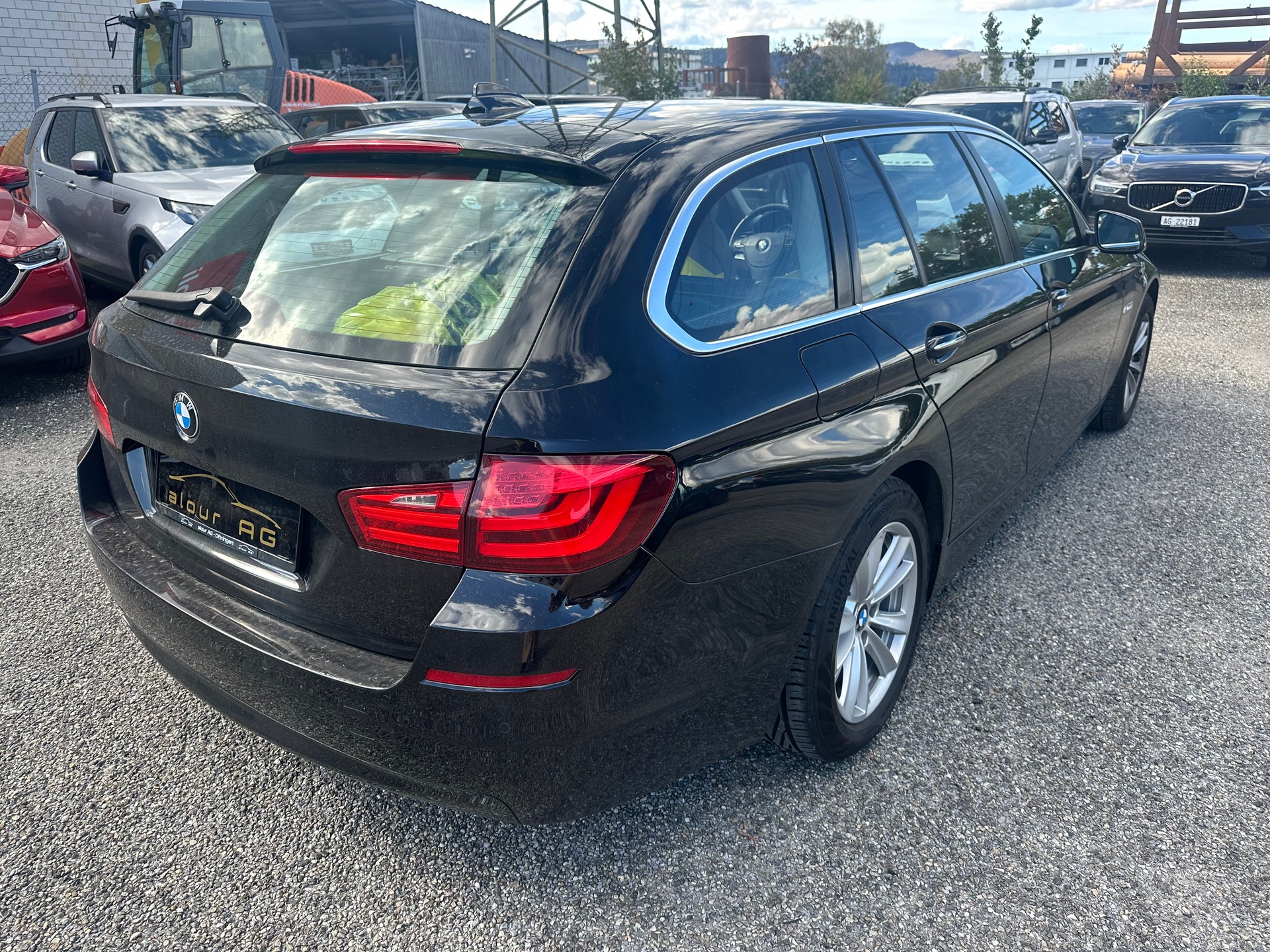 BMW 528i xDrive Touring Steptronic-image-3