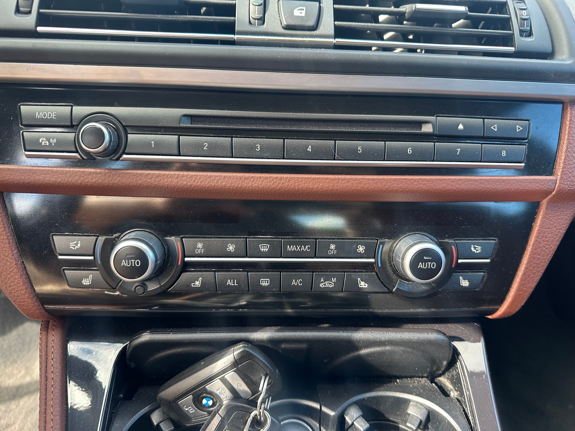 BMW 528i xDrive Touring Steptronic-image-10
