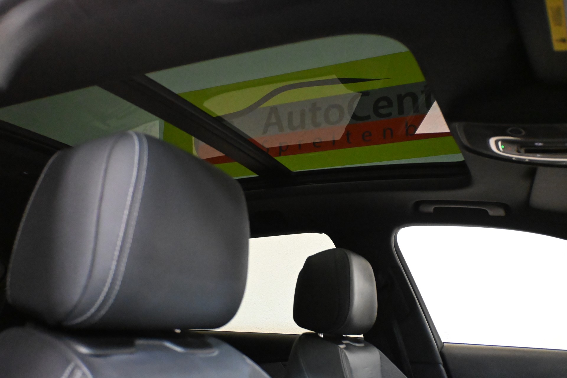 AUDI A4 Avant 40 TFSI S line S-tronic quattro-image-6