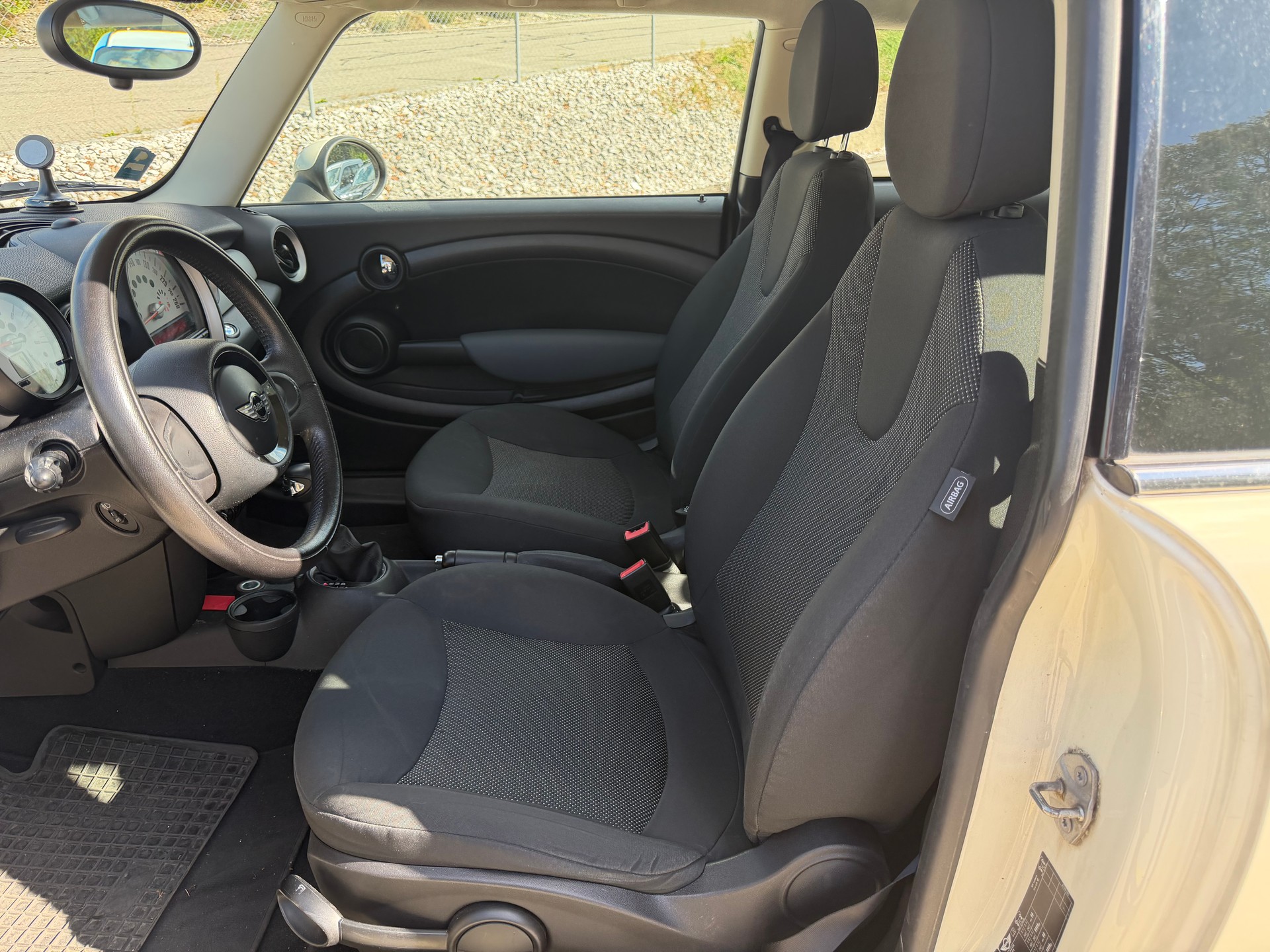 MINI One Steptronic-image-5