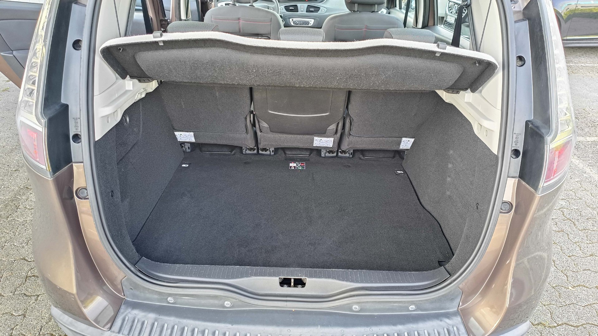 RENAULT Scénic 1.6 110 Expression-image-8