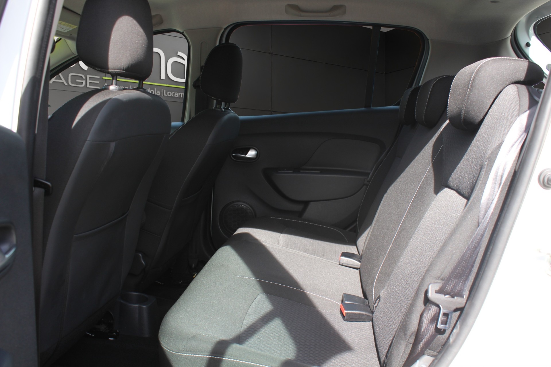 DACIA Sandero 1.0 Comfort E6c-image-9