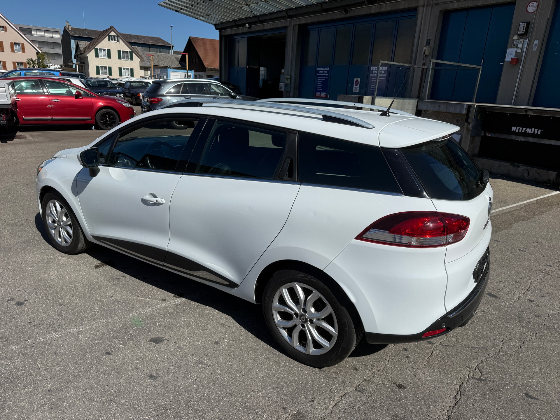 RENAULT Clio Grandtour 1.5 dCi Intens EDC-image-3